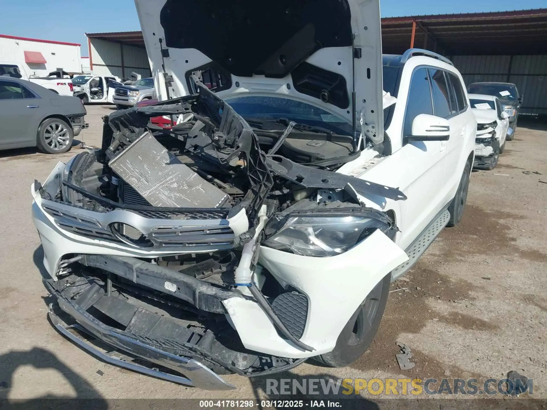 2 fotografías del automóvil dañado 4JGDF6EE7KB231729 MERCEDES-BENZ GLS 450 2019