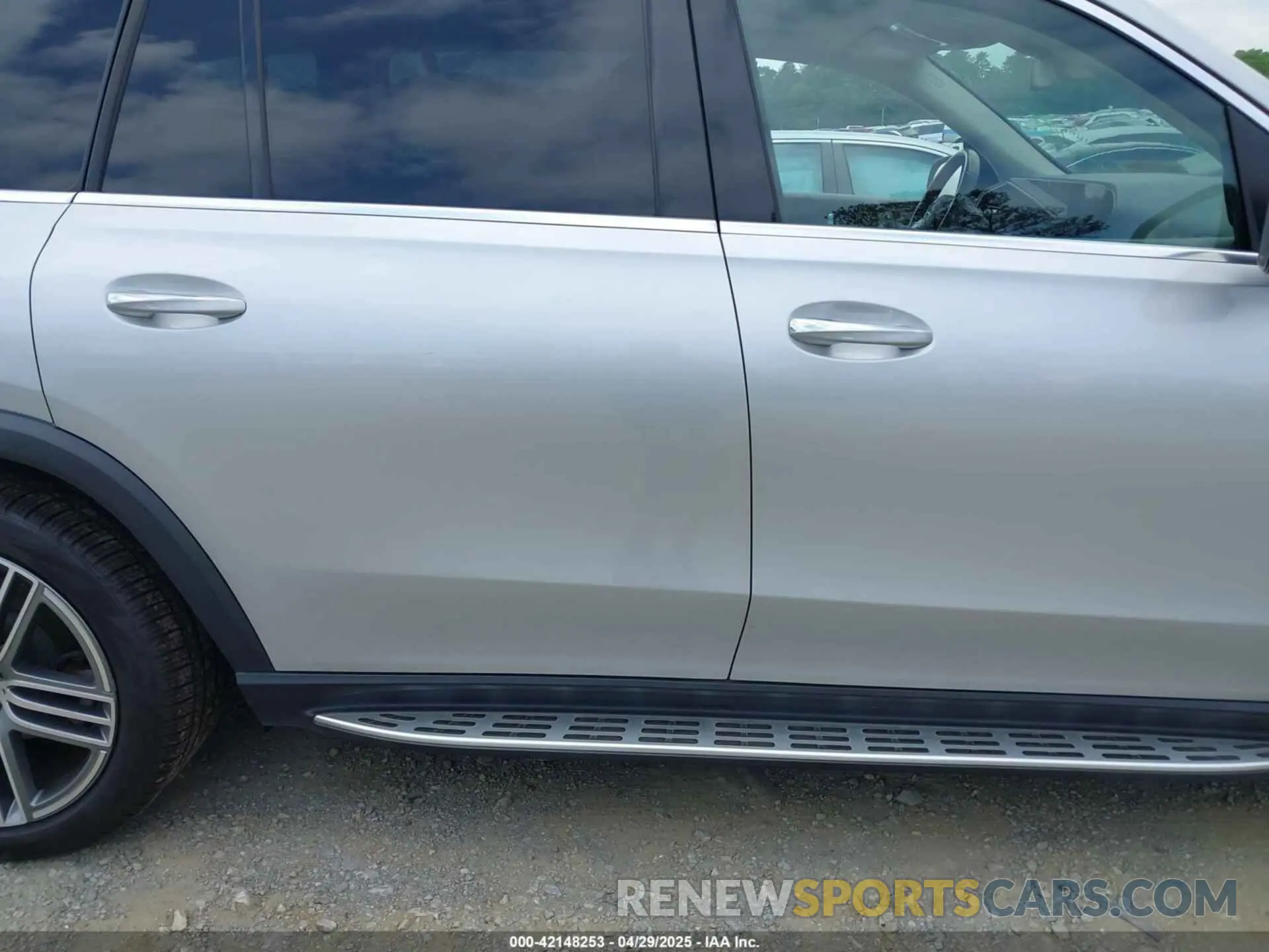 14 fotografías del automóvil dañado 4JGFF5KE5LA227290 MERCEDES-BENZ GLS 450 2020