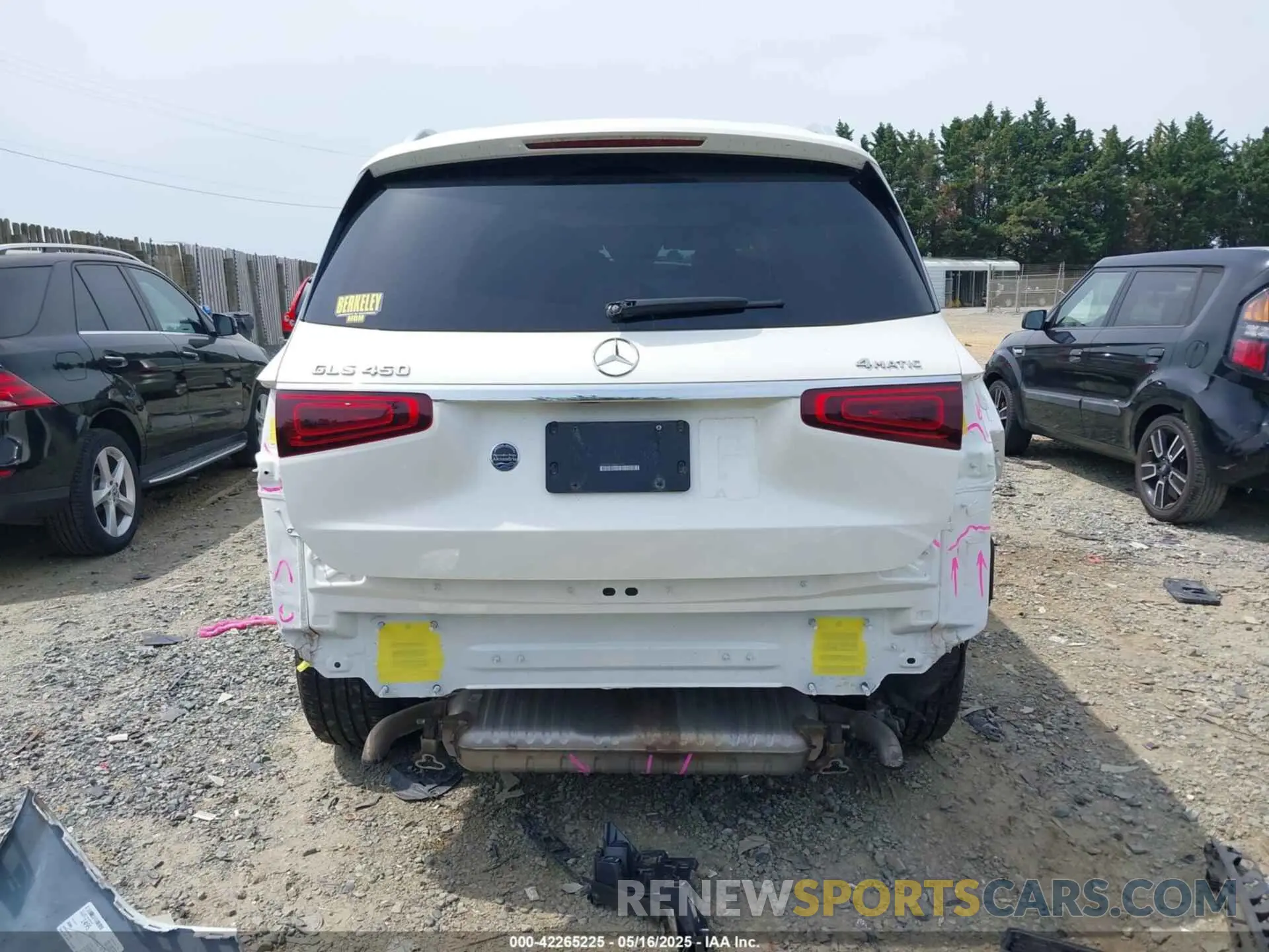 17 fotografías del automóvil dañado 4JGFF5KE1MA441193 MERCEDES-BENZ GLS 450 2021