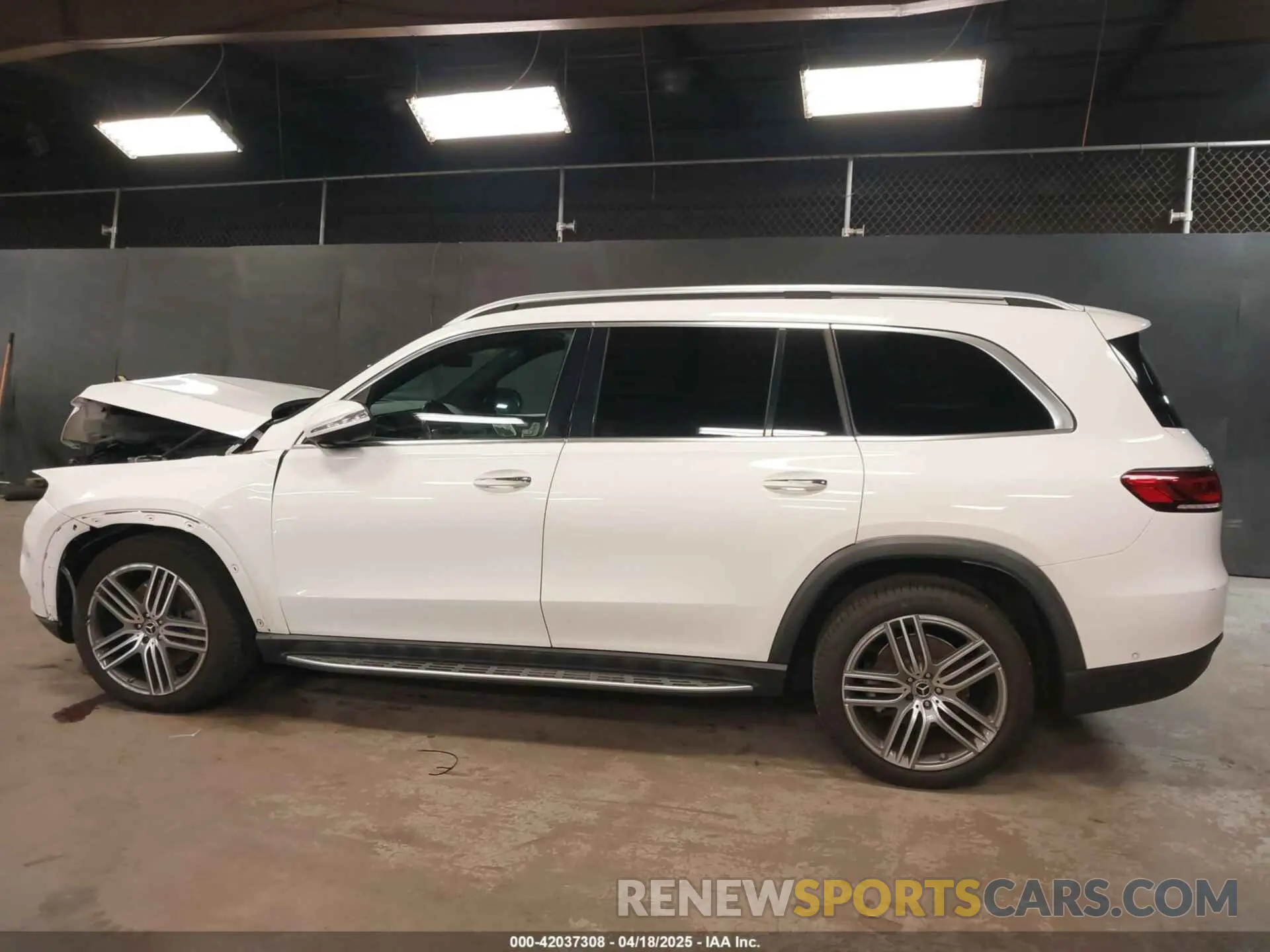 14 fotografías del automóvil dañado 4JGFF5KE3MA399786 MERCEDES-BENZ GLS 450 2021