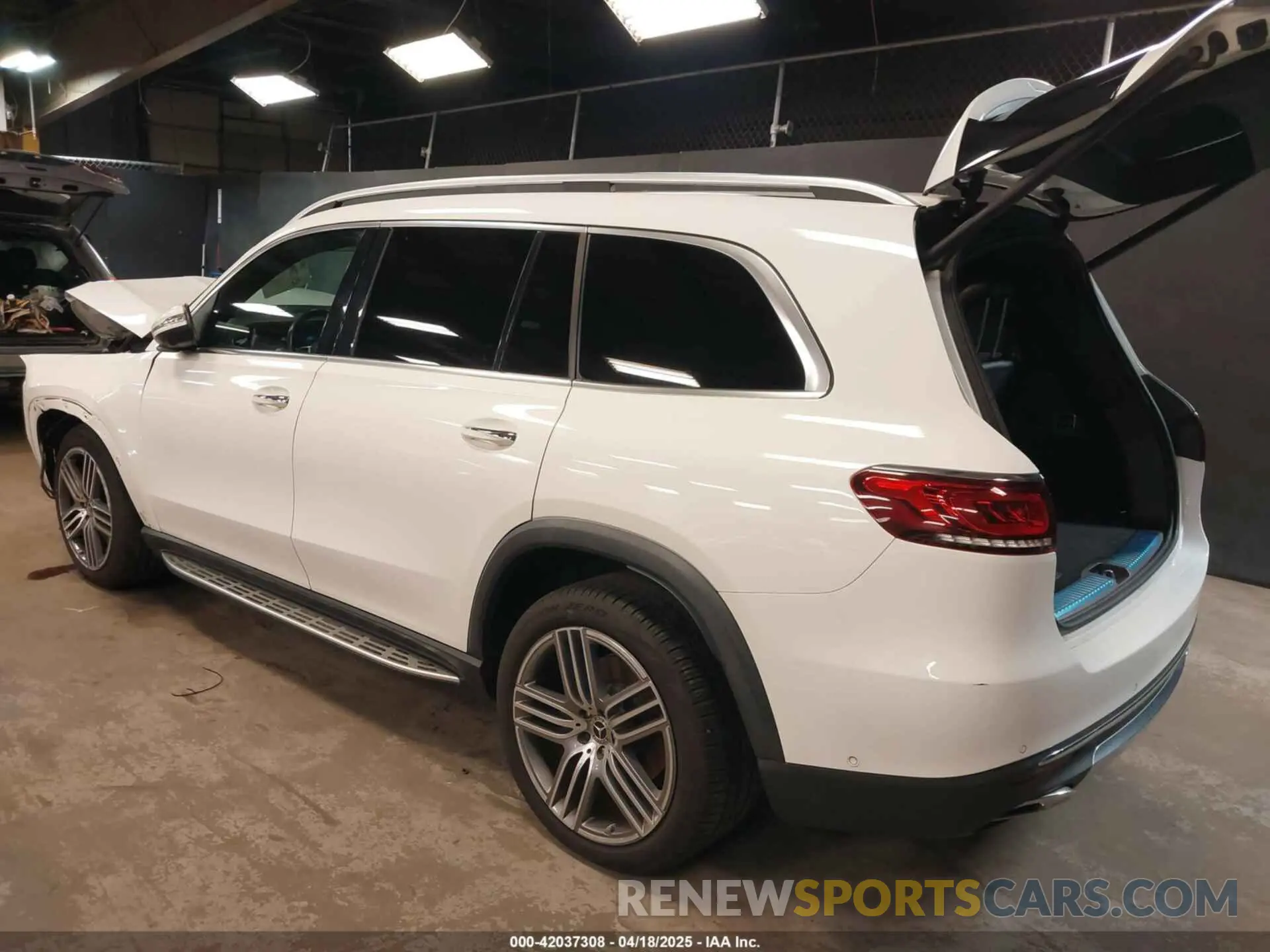 3 fotografías del automóvil dañado 4JGFF5KE3MA399786 MERCEDES-BENZ GLS 450 2021