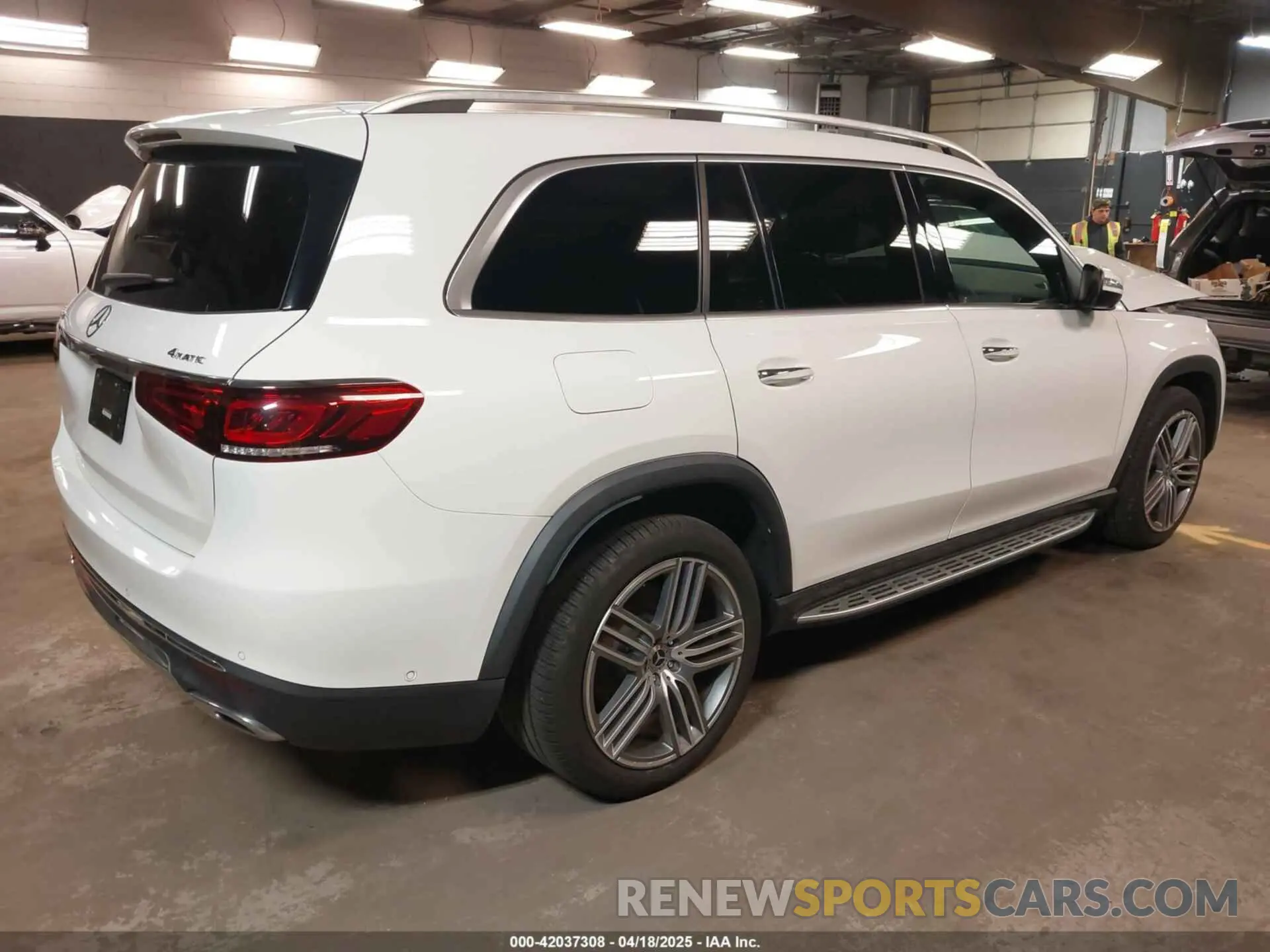 4 fotografías del automóvil dañado 4JGFF5KE3MA399786 MERCEDES-BENZ GLS 450 2021