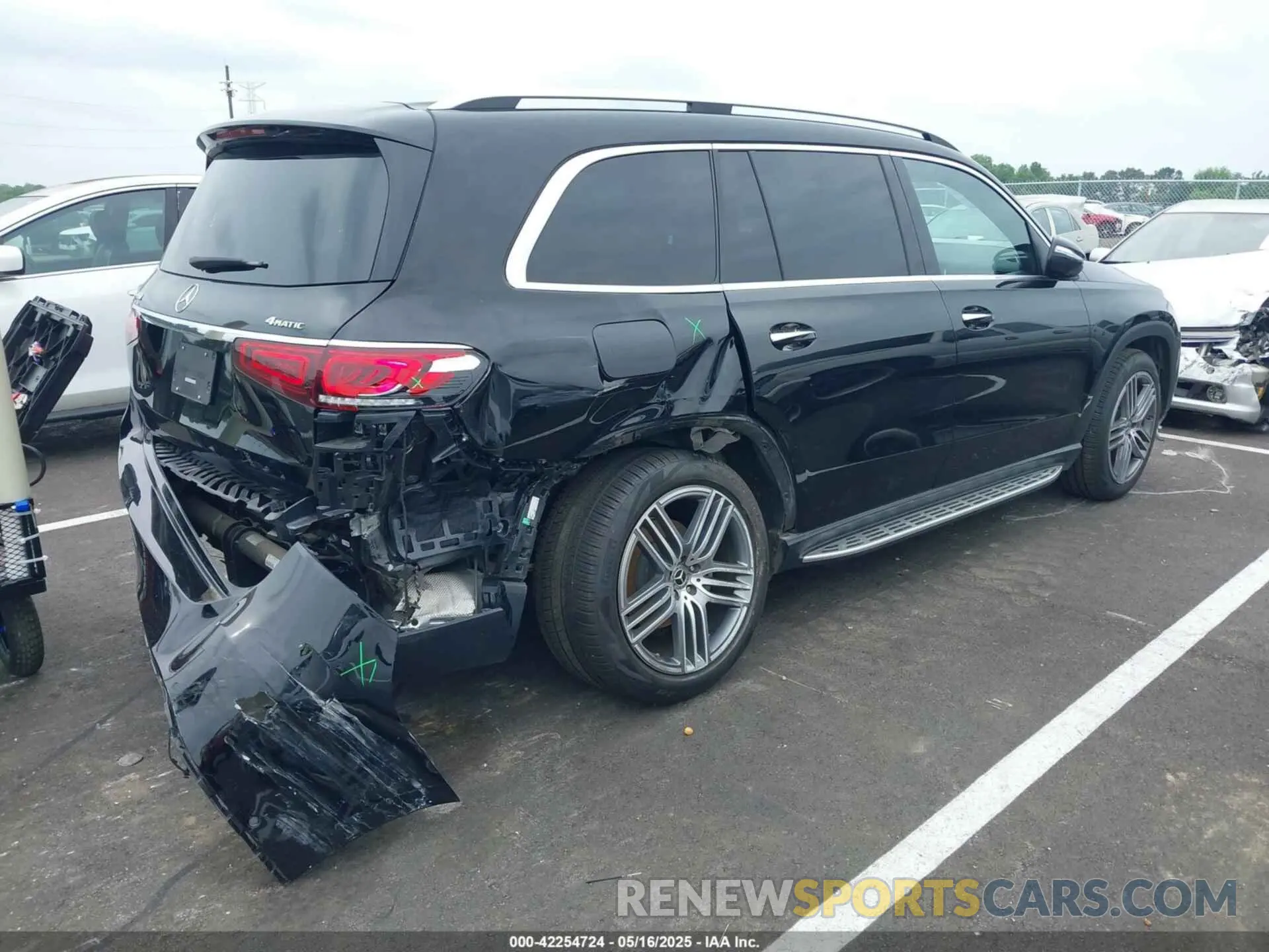4 fotografías del automóvil dañado 4JGFF5KE7MA424253 MERCEDES-BENZ GLS 450 2021
