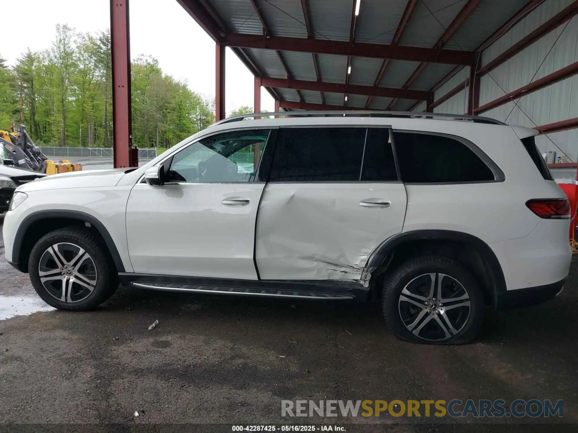 13 fotografías del automóvil dañado 4JGFF5KE9MA572260 MERCEDES-BENZ GLS 450 2021