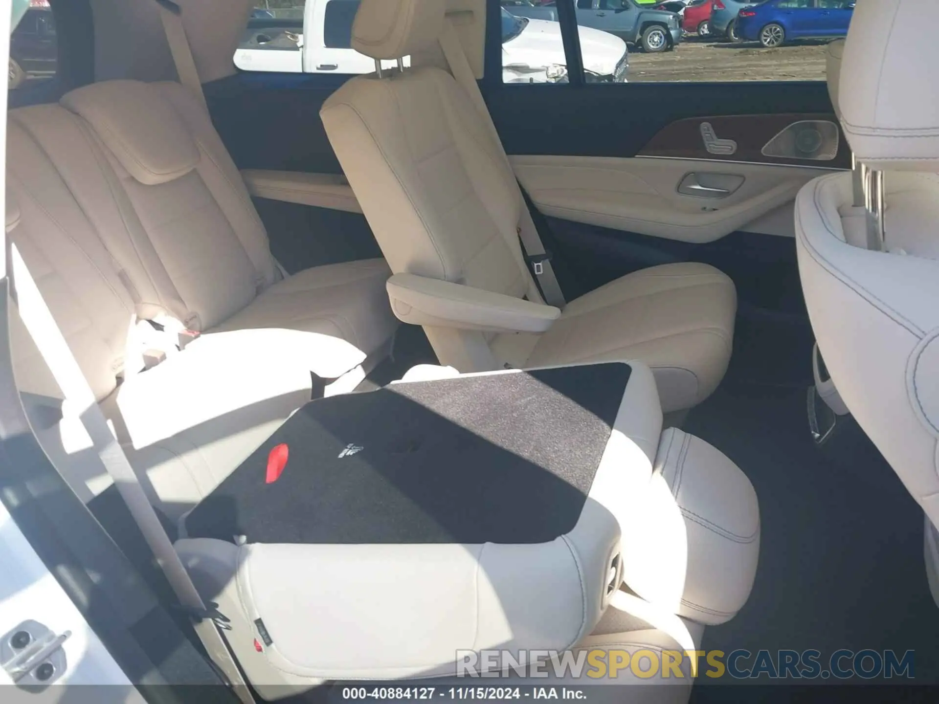 8 fotografías del automóvil dañado 4JGFF5KE0NA769237 MERCEDES-BENZ GLS 450 2022