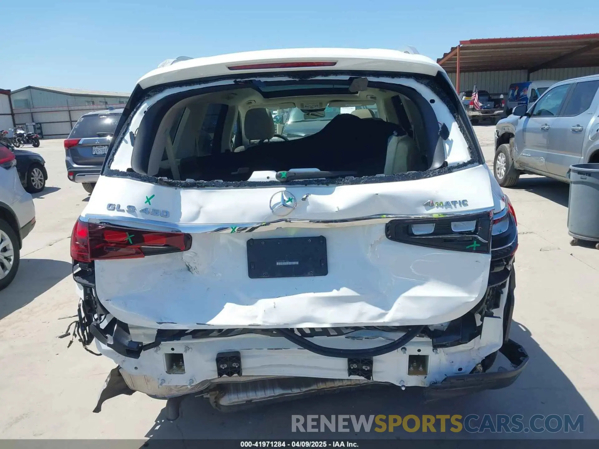 17 fotografías del automóvil dañado 4JGFF5KE2RB133841 MERCEDES-BENZ GLS 450 2024