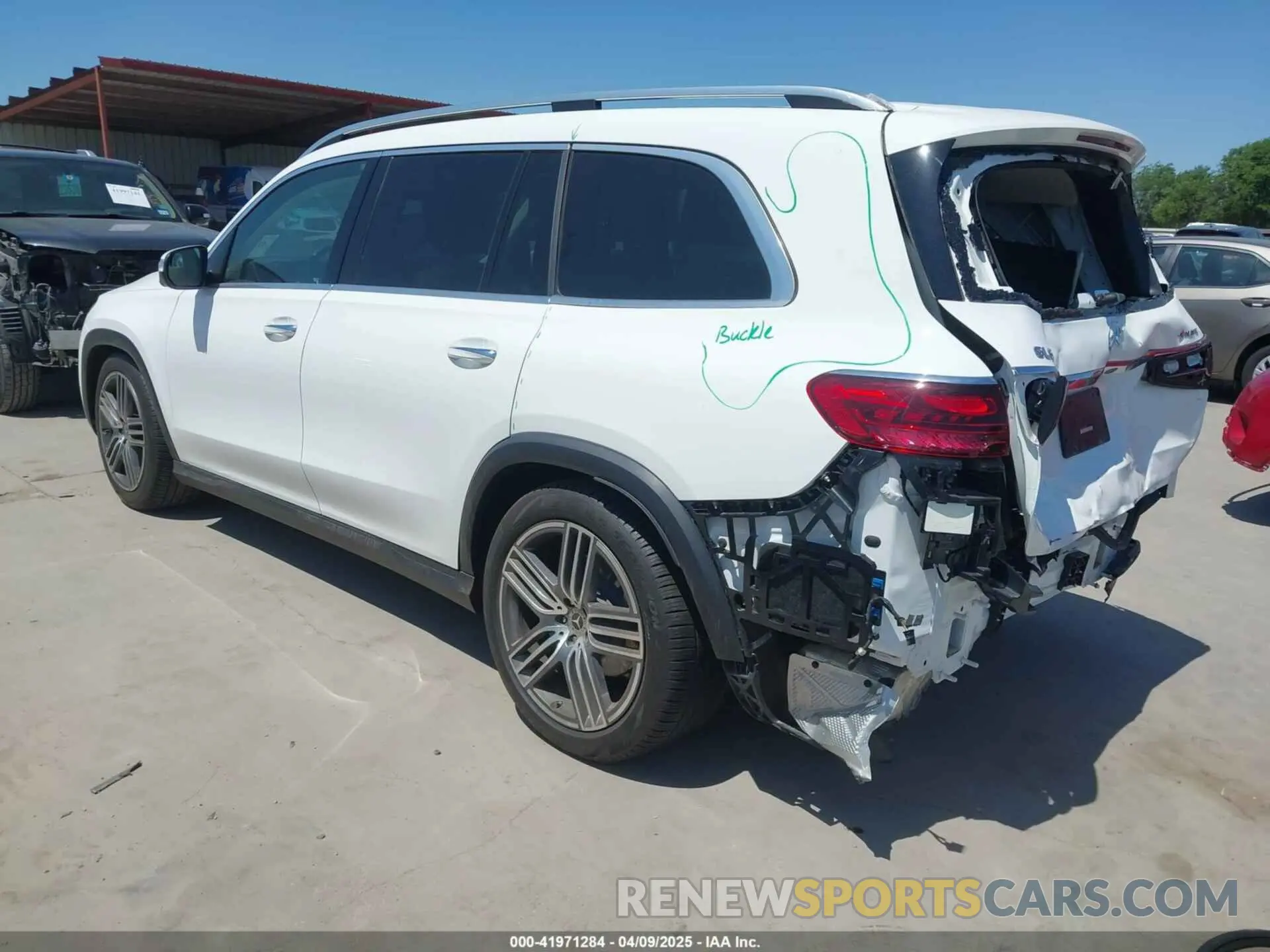 3 fotografías del automóvil dañado 4JGFF5KE2RB133841 MERCEDES-BENZ GLS 450 2024