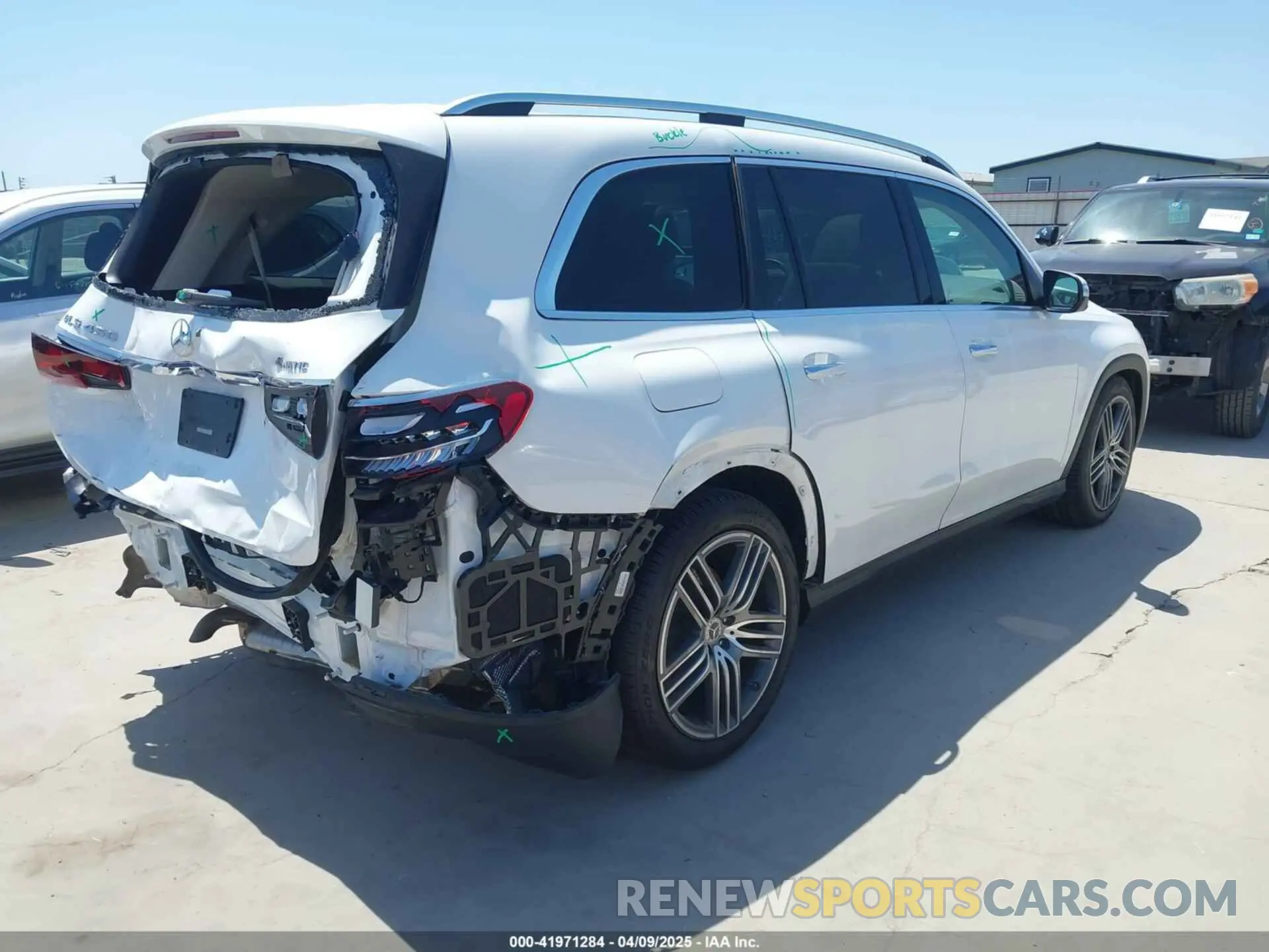 4 fotografías del automóvil dañado 4JGFF5KE2RB133841 MERCEDES-BENZ GLS 450 2024