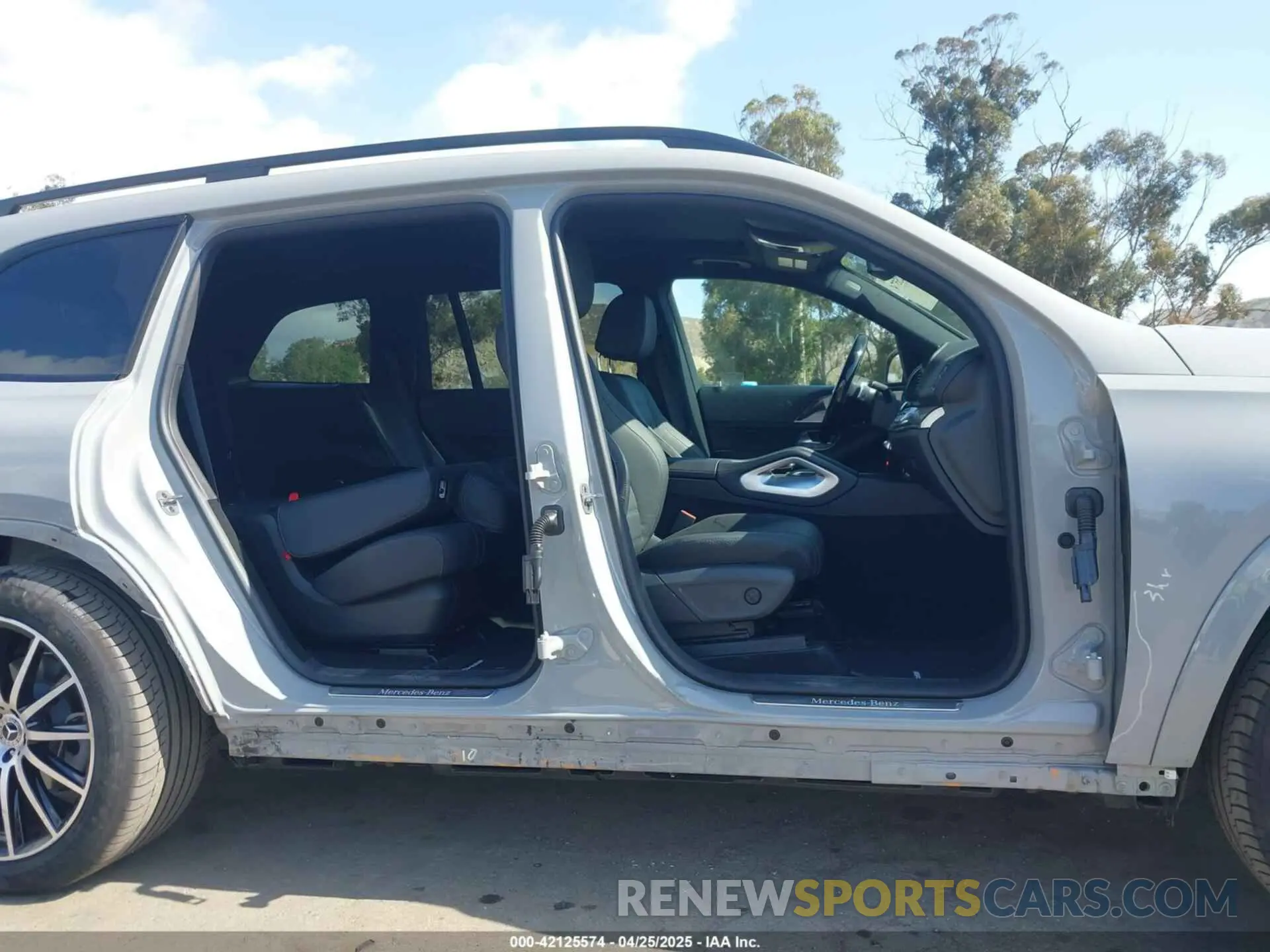 6 fotografías del automóvil dañado 4JGFF5KE3RB117003 MERCEDES-BENZ GLS 450 2024