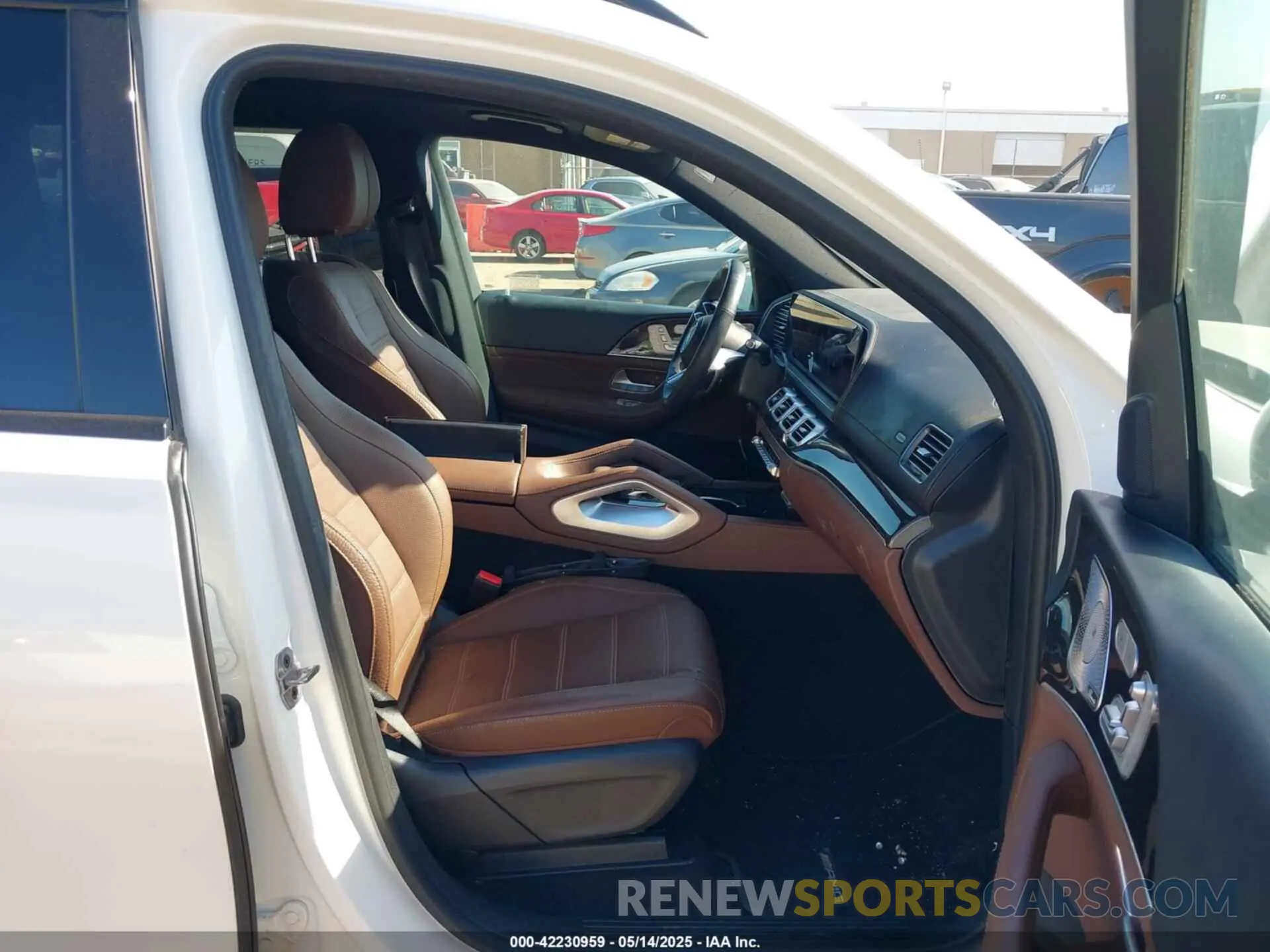 5 fotografías del automóvil dañado 4JGFF5KE7RB112158 MERCEDES-BENZ GLS 450 2024