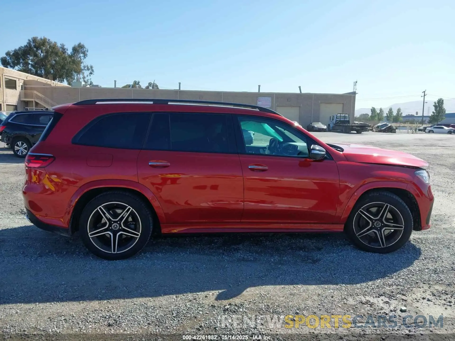 13 fotografías del automóvil dañado 4JGFF5KE5SB277759 MERCEDES-BENZ GLS 450 2025