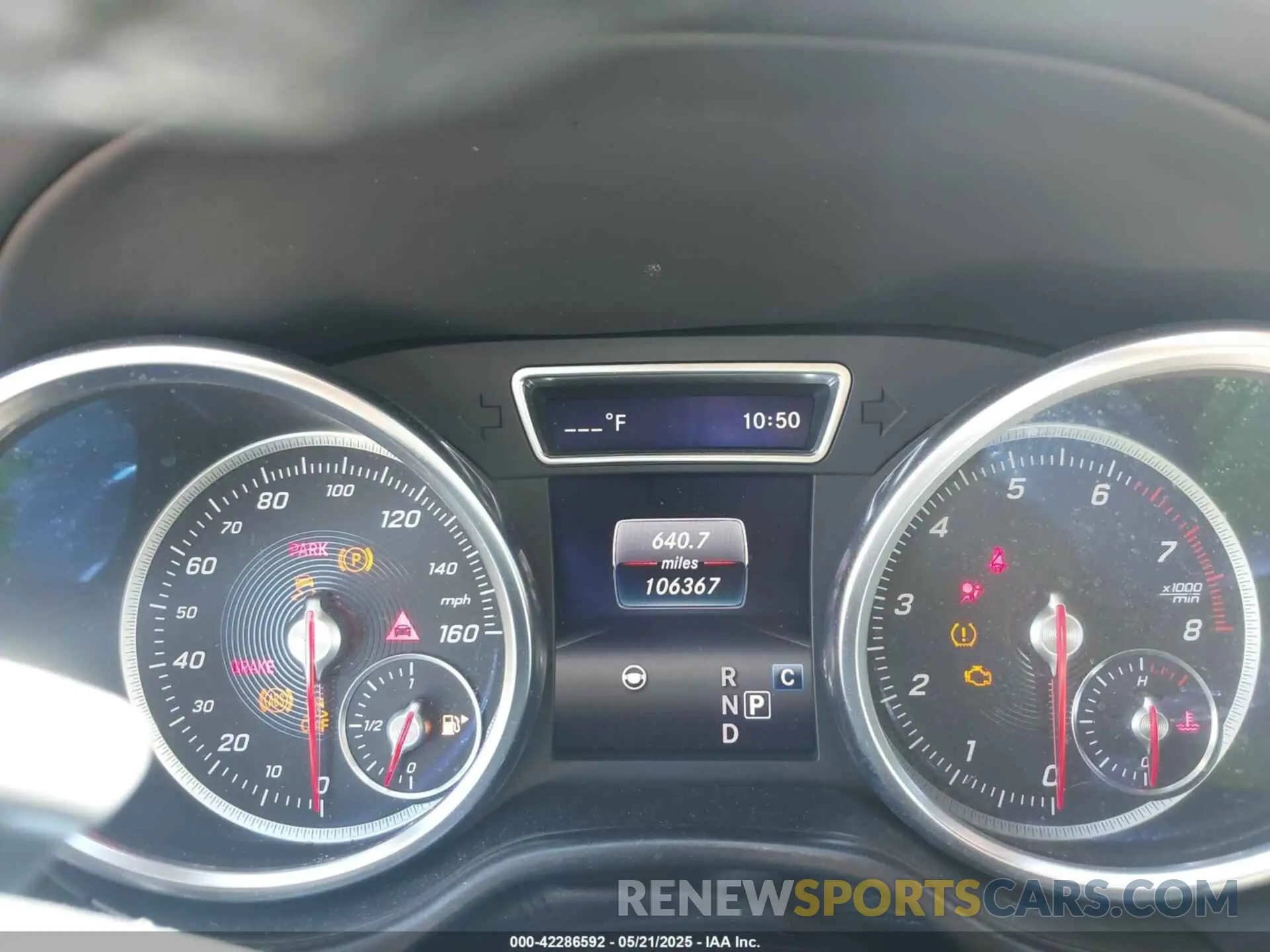 15 fotografías del automóvil dañado 4JGDF7DE4KB235003 MERCEDES-BENZ GLS 550 2019