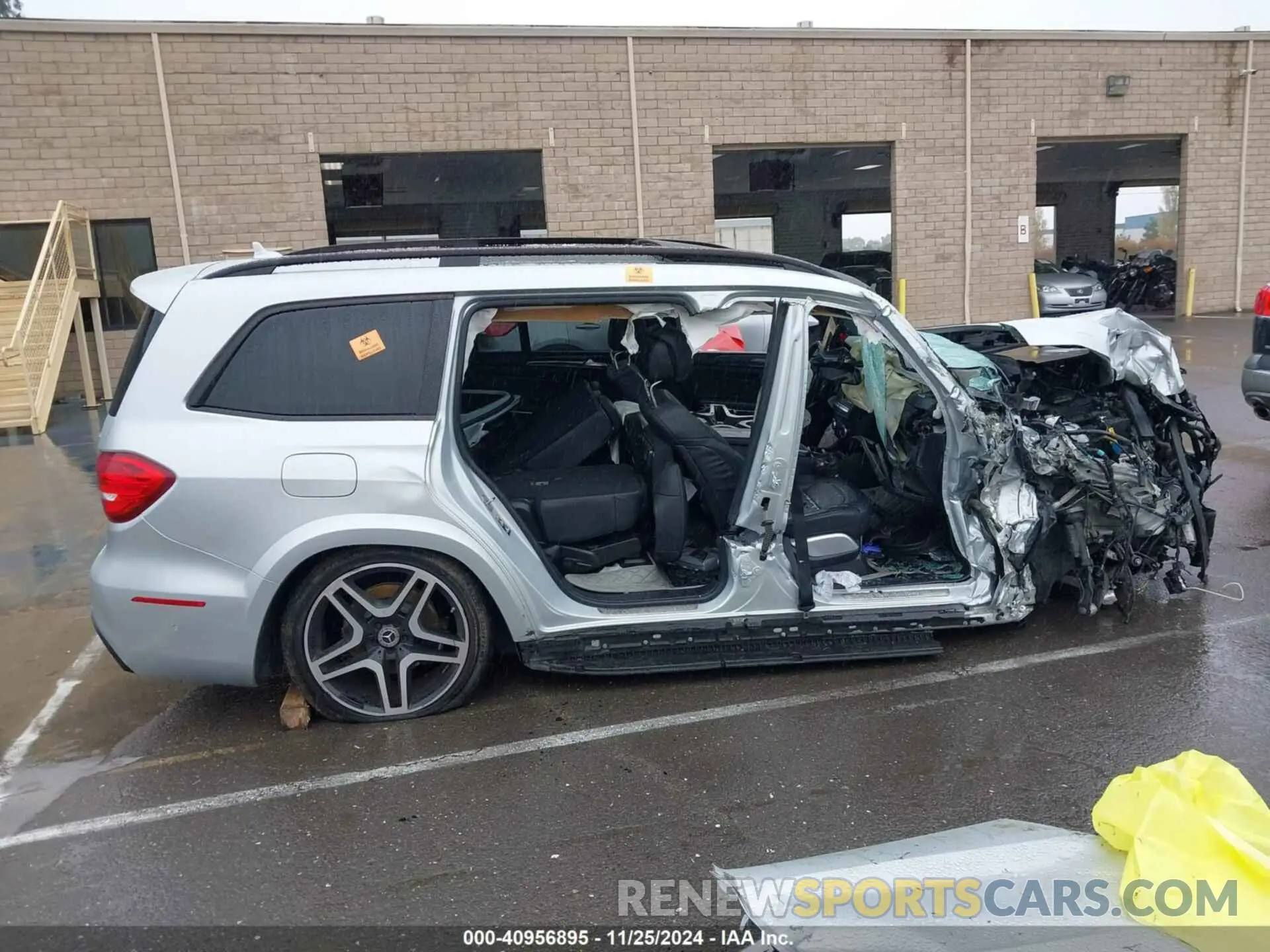 13 fotografías del automóvil dañado 4JGDF7DE8KB190406 MERCEDES-BENZ GLS 550 2019