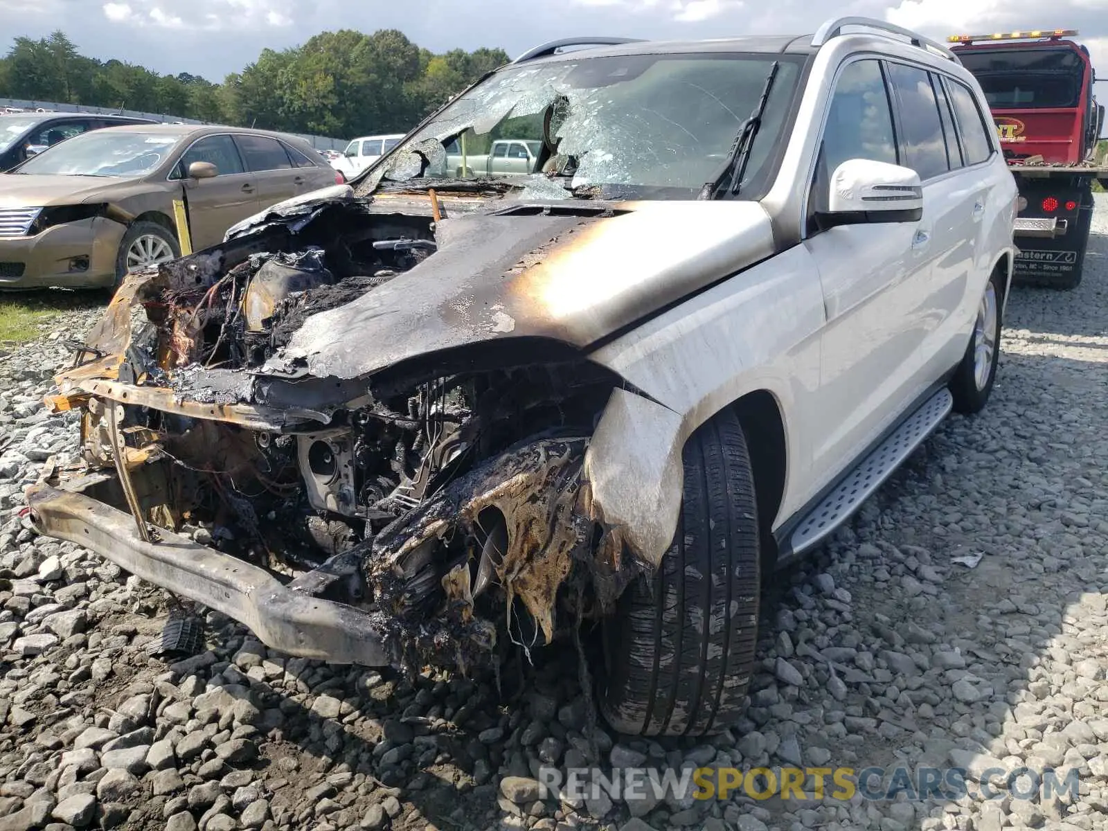 2 fotografías del automóvil dañado 4JGDF6EE2KB231816 MERCEDES-BENZ GLS-CLASS 2019