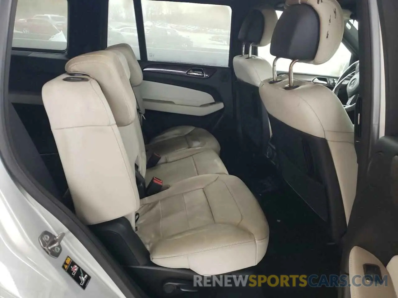 10 fotografías del automóvil dañado 4JGDF6EE3KB228844 MERCEDES-BENZ GLS-CLASS 2019