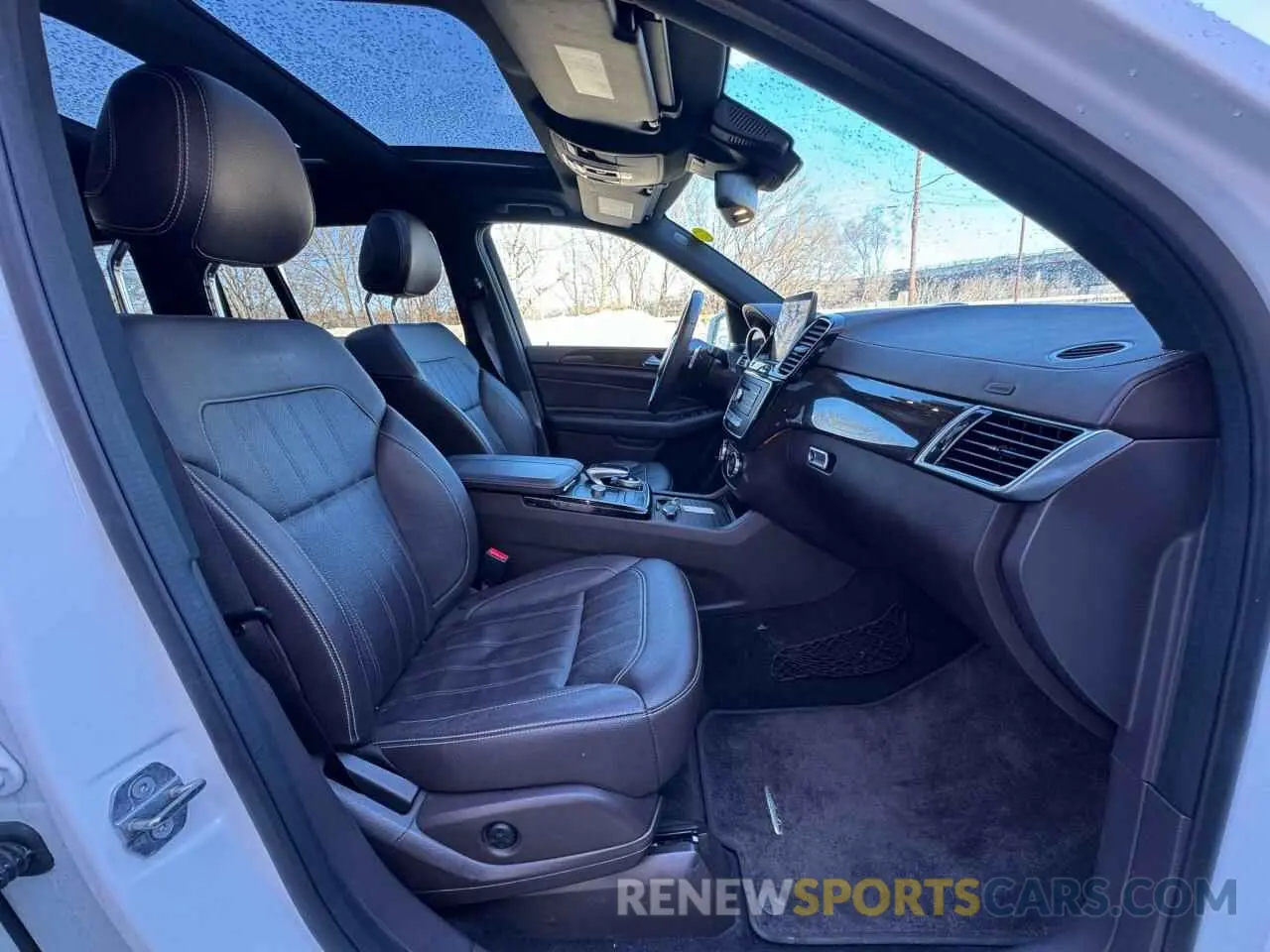 5 fotografías del automóvil dañado 4JGDF6EE4KB234099 MERCEDES-BENZ GLS-CLASS 2019