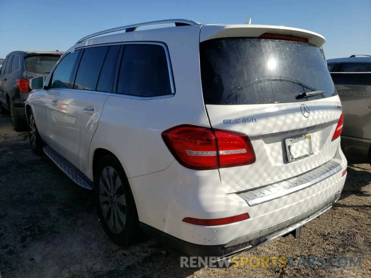 3 fotografías del automóvil dañado 4JGDF6EE8KB228273 MERCEDES-BENZ GLS-CLASS 2019