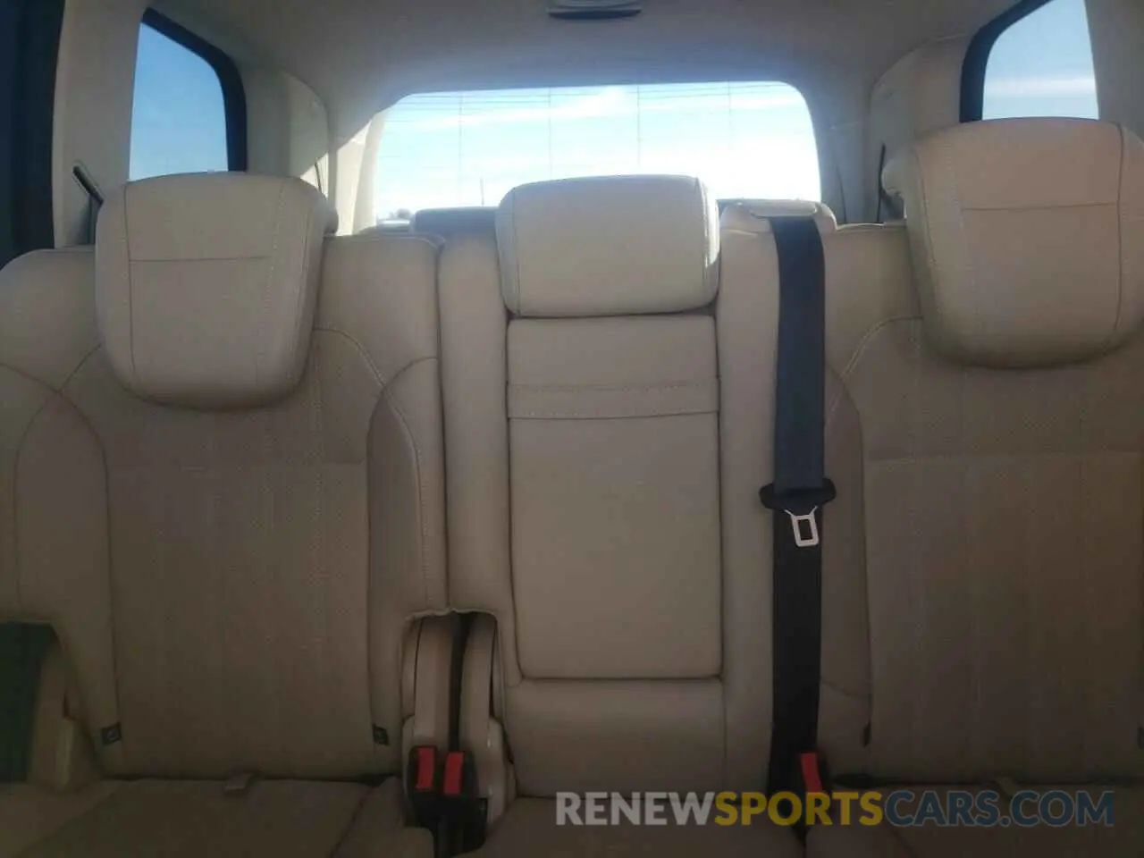 10 fotografías del automóvil dañado 4JGDF6EE9KB210199 MERCEDES-BENZ GLS-CLASS 2019
