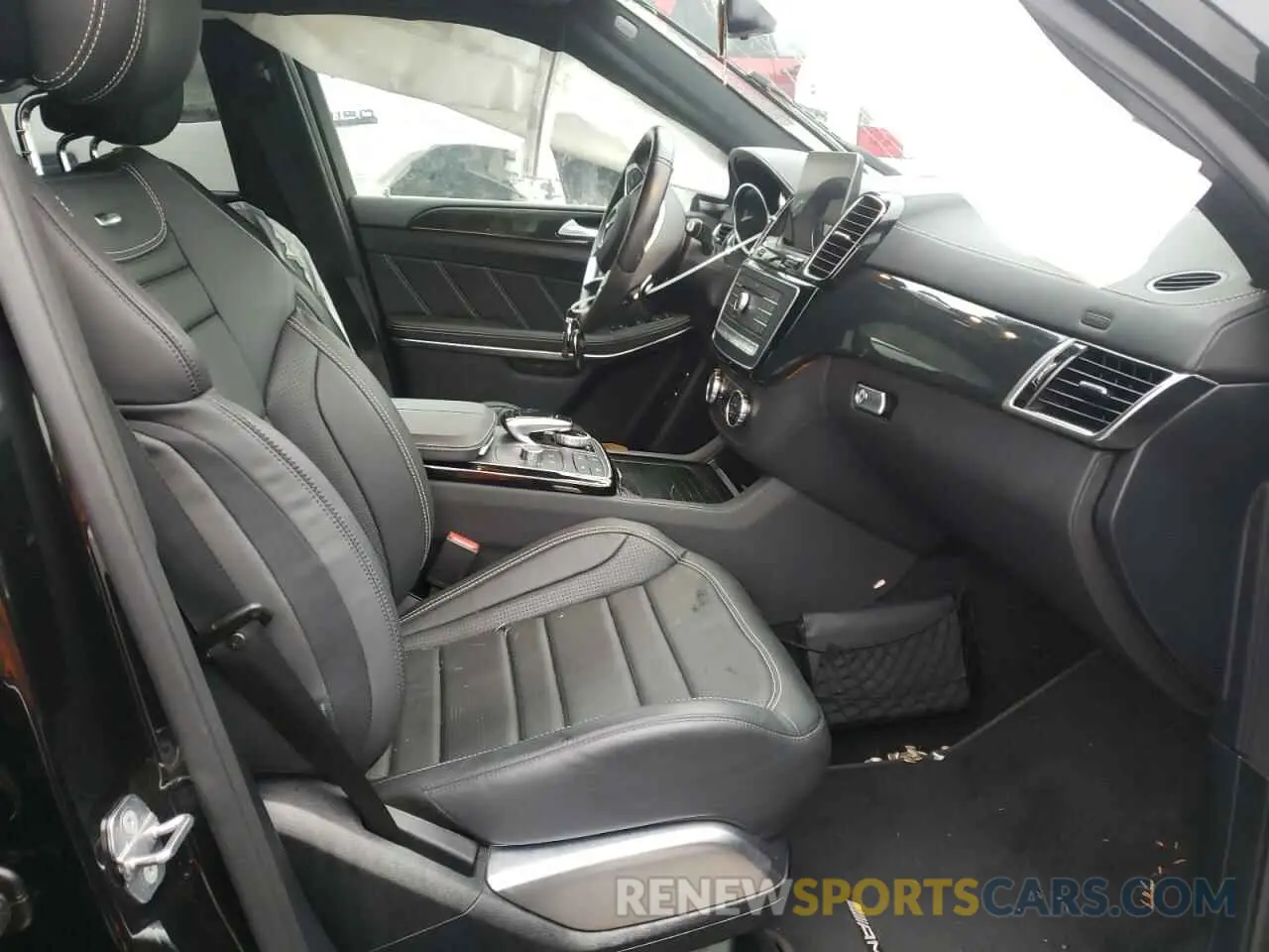 5 fotografías del automóvil dañado 4JGDF7FE0KB196343 MERCEDES-BENZ GLS-CLASS 2019