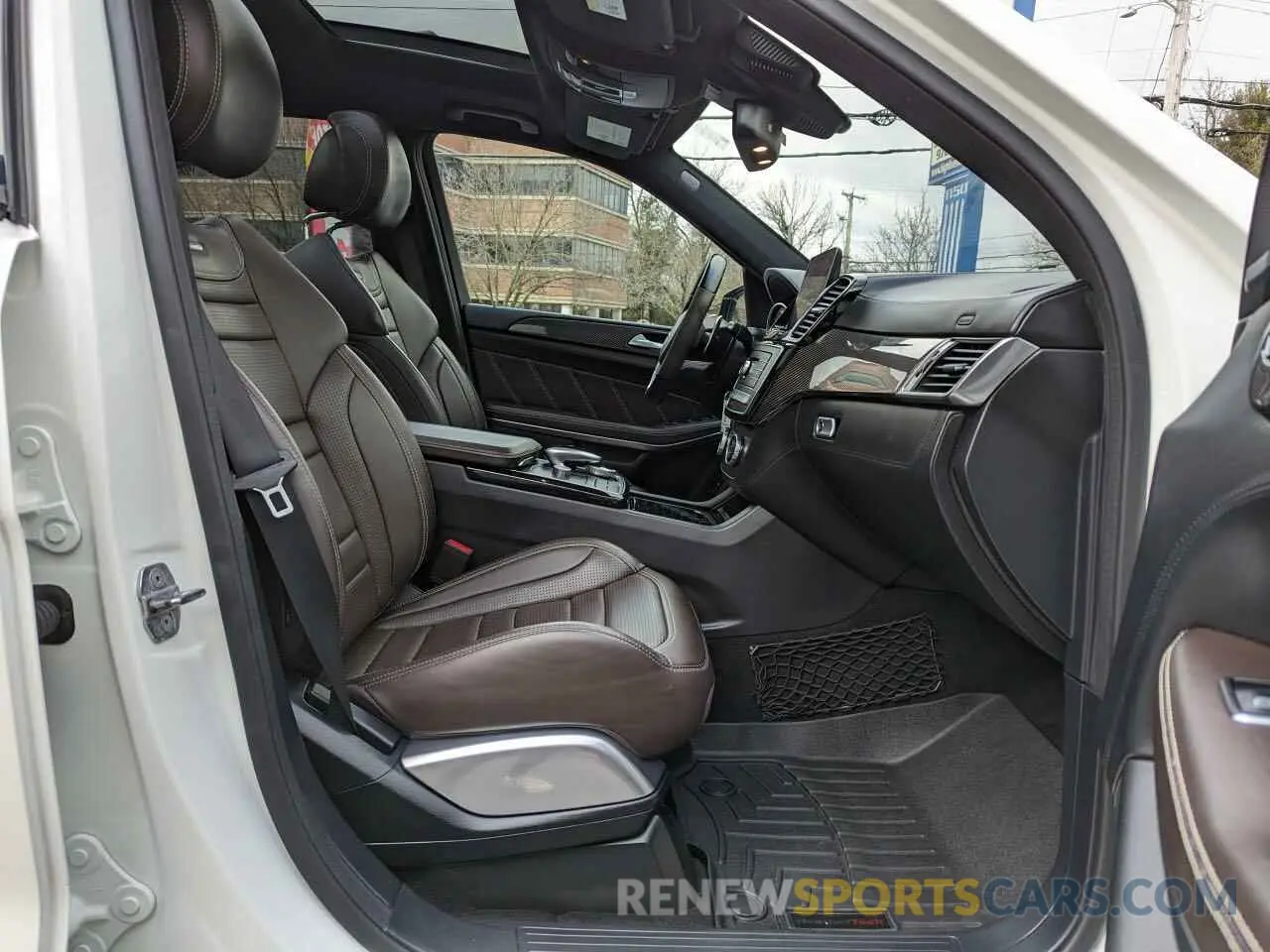5 fotografías del automóvil dañado 4JGDF7FE6KB224520 MERCEDES-BENZ GLS-CLASS 2019
