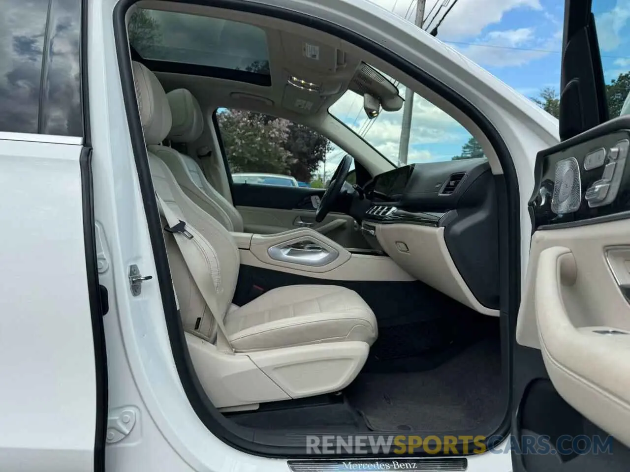 5 fotografías del automóvil dañado 4JGFF5KE0LA160663 MERCEDES-BENZ GLS-CLASS 2020