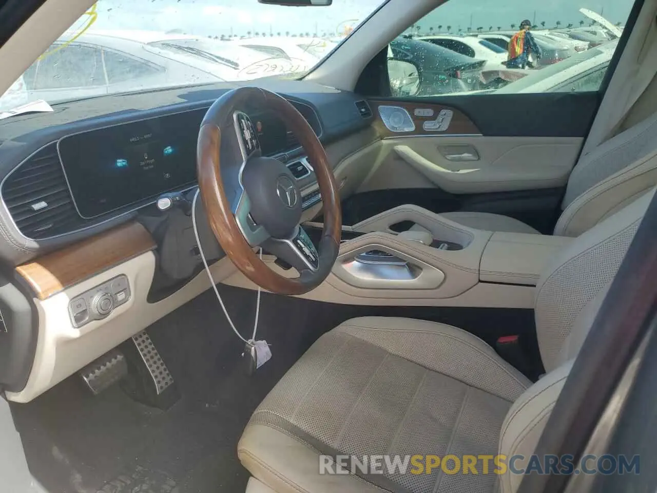7 fotografías del automóvil dañado 4JGFF8GE9LA201446 MERCEDES-BENZ GLS-CLASS 2020