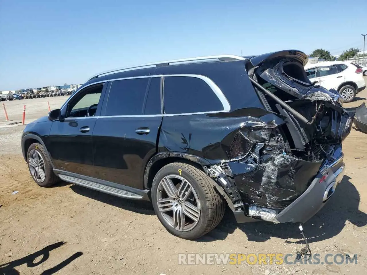 2 fotografías del automóvil dañado 4JGFF5KE9MA450207 MERCEDES-BENZ GLS-CLASS 2021