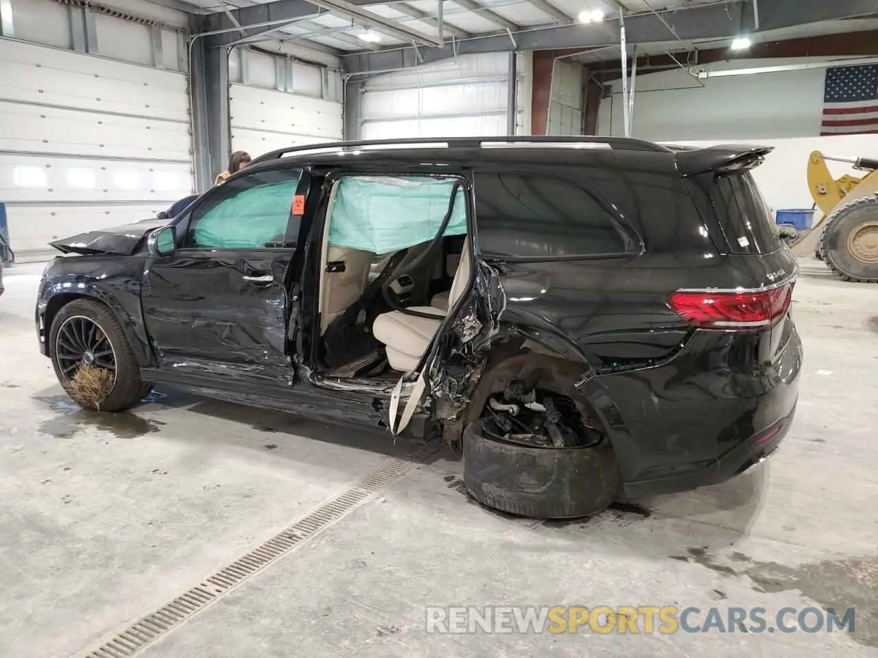2 fotografías del automóvil dañado 4JGFF5KE9NA692495 MERCEDES-BENZ GLS-CLASS 2022