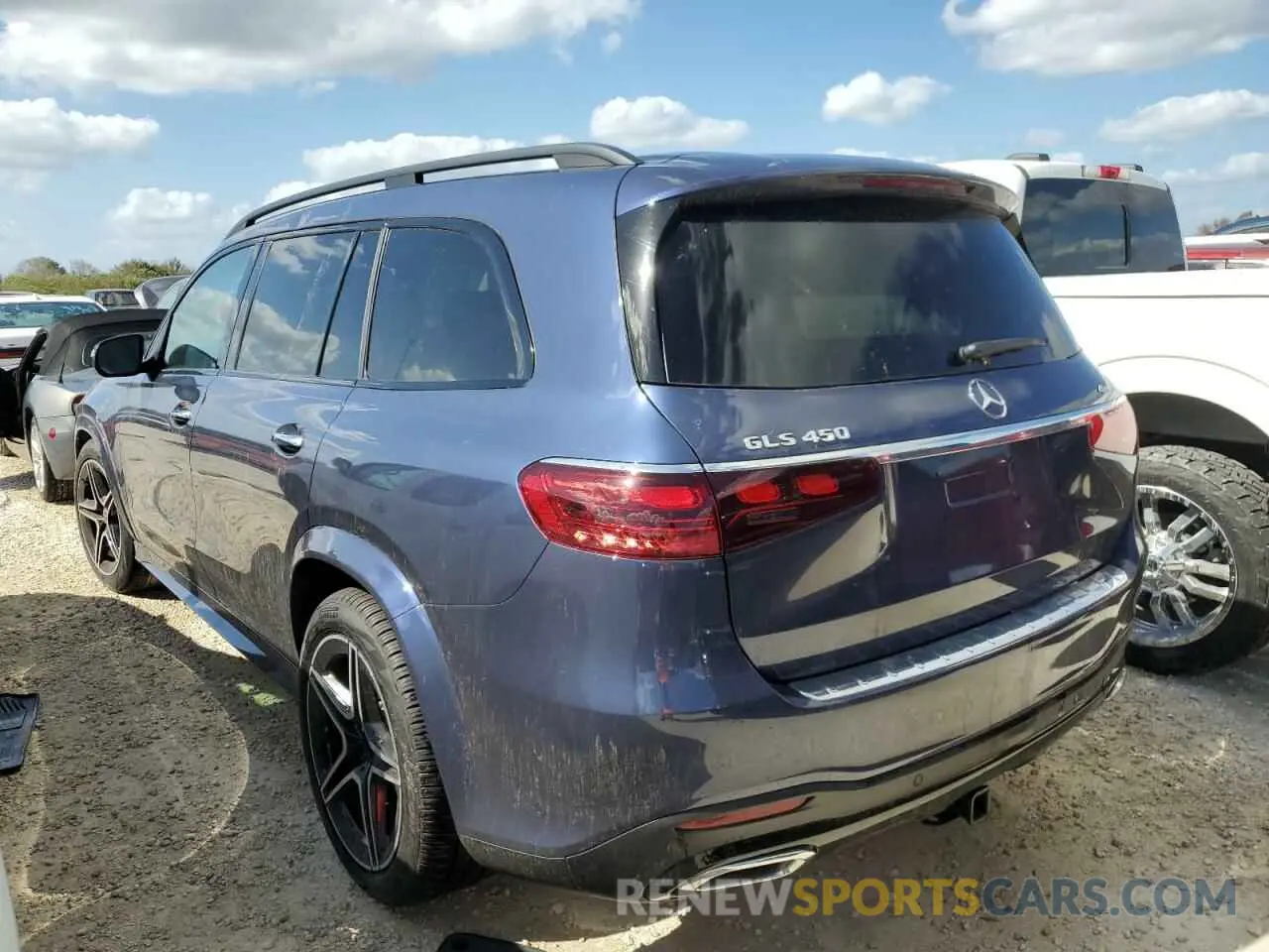 2 fotografías del automóvil dañado 4JGFF5KE1RB143888 MERCEDES-BENZ GLS-CLASS 2024