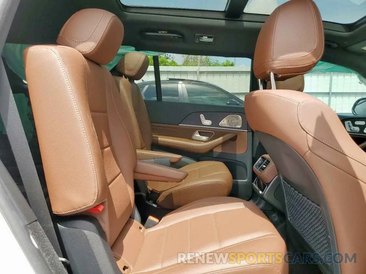 10 fotografías del automóvil dañado 4JGFF5KE5RB075952 MERCEDES-BENZ GLS-CLASS 2024
