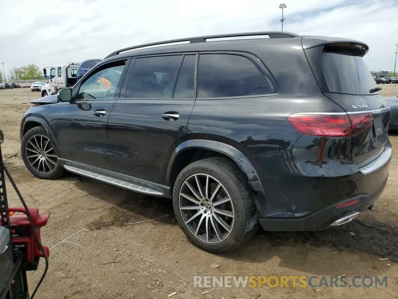 2 fotografías del automóvil dañado 4JGFF5KE6RB165577 MERCEDES-BENZ GLS-CLASS 2024