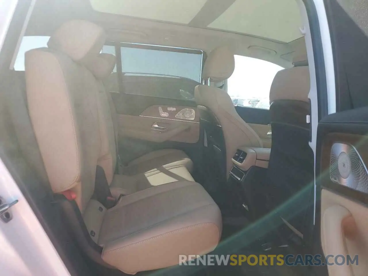 11 fotografías del automóvil dañado 4JGFF8FE4RB135179 MERCEDES-BENZ GLS-CLASS 2024