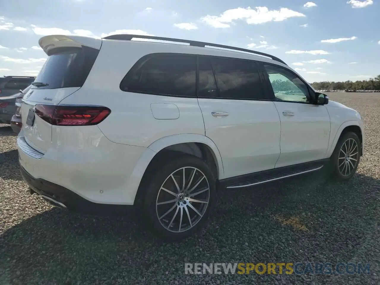 3 fotografías del automóvil dañado 4JGFF8FE4RB135179 MERCEDES-BENZ GLS-CLASS 2024