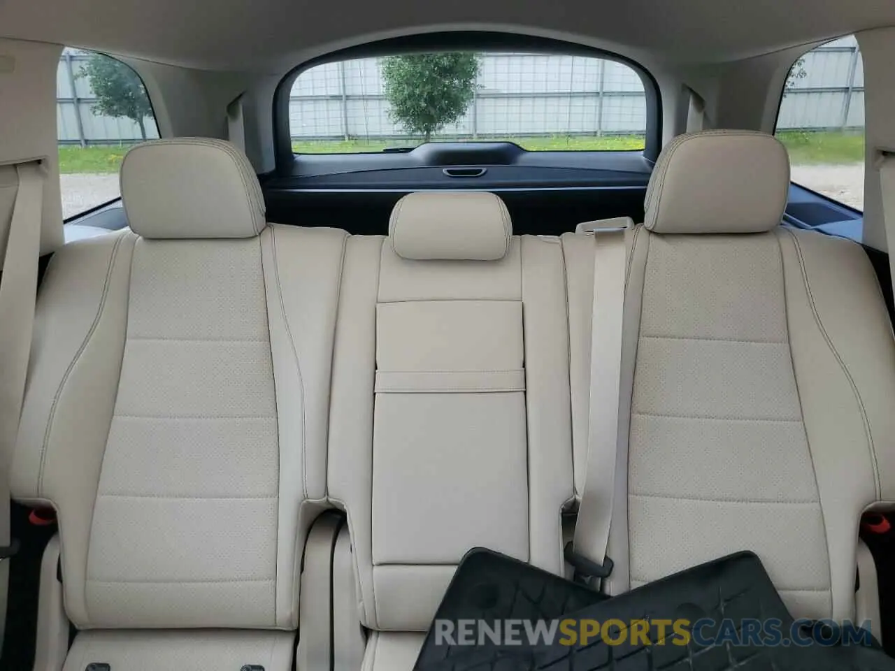10 fotografías del automóvil dañado 4JGFF5KE2SB370660 MERCEDES-BENZ GLS-CLASS 2025