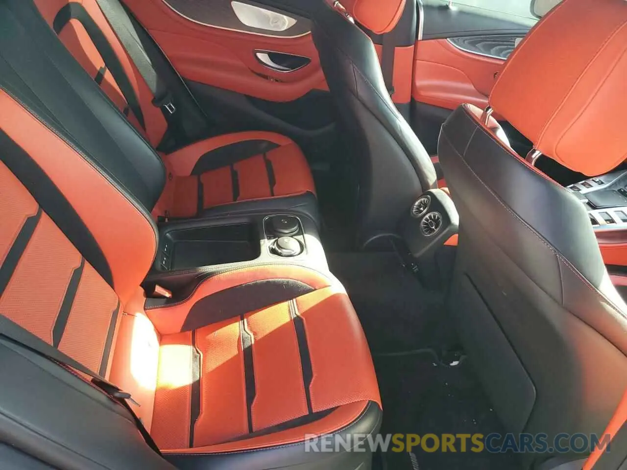 10 fotografías del automóvil dañado W1K7X5KB8MA039589 MERCEDES-BENZ GT-CLASS 2021