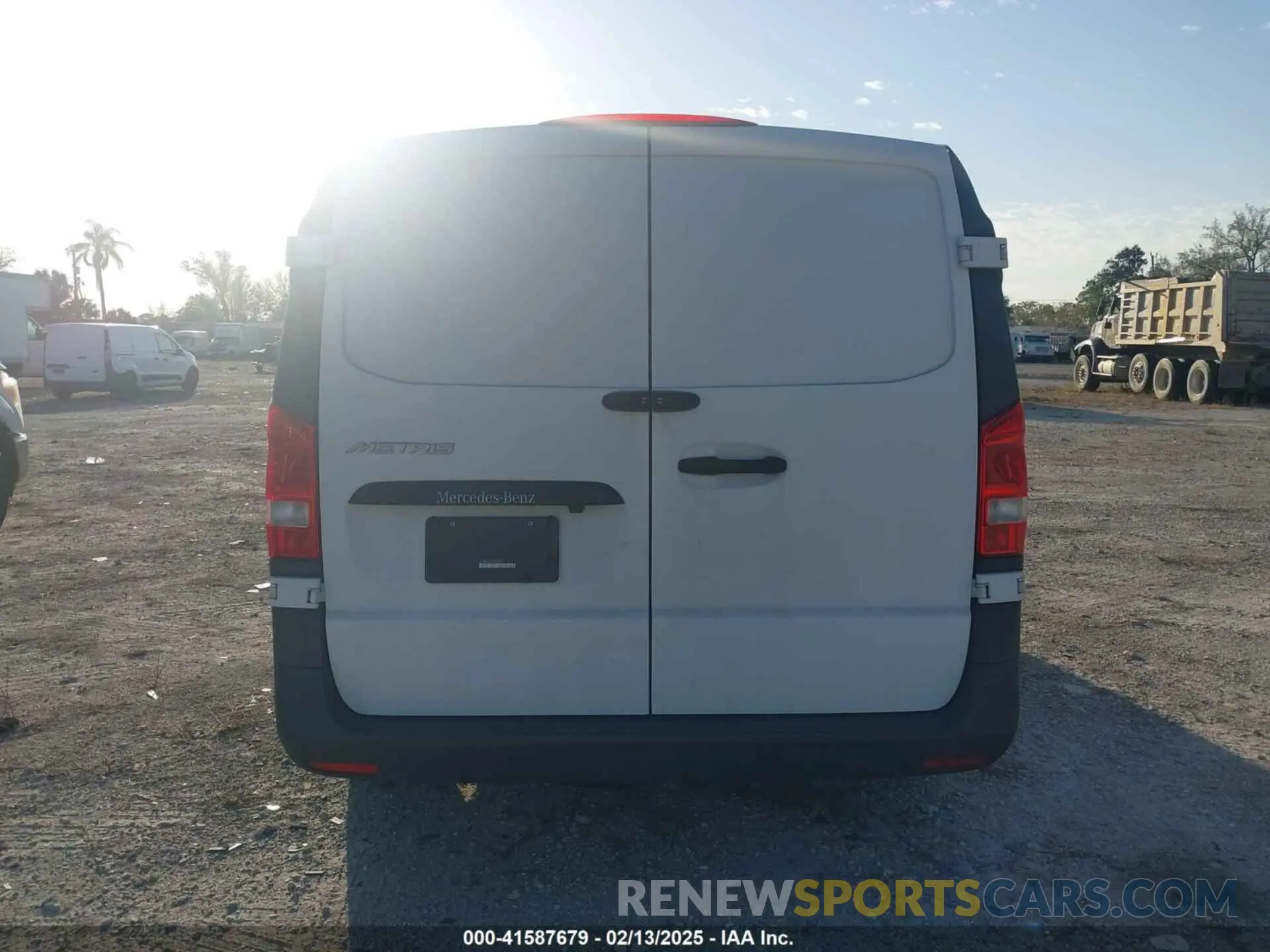 16 fotografías del automóvil dañado WD3PG2EA7K3600579 MERCEDES-BENZ METRIS 2019