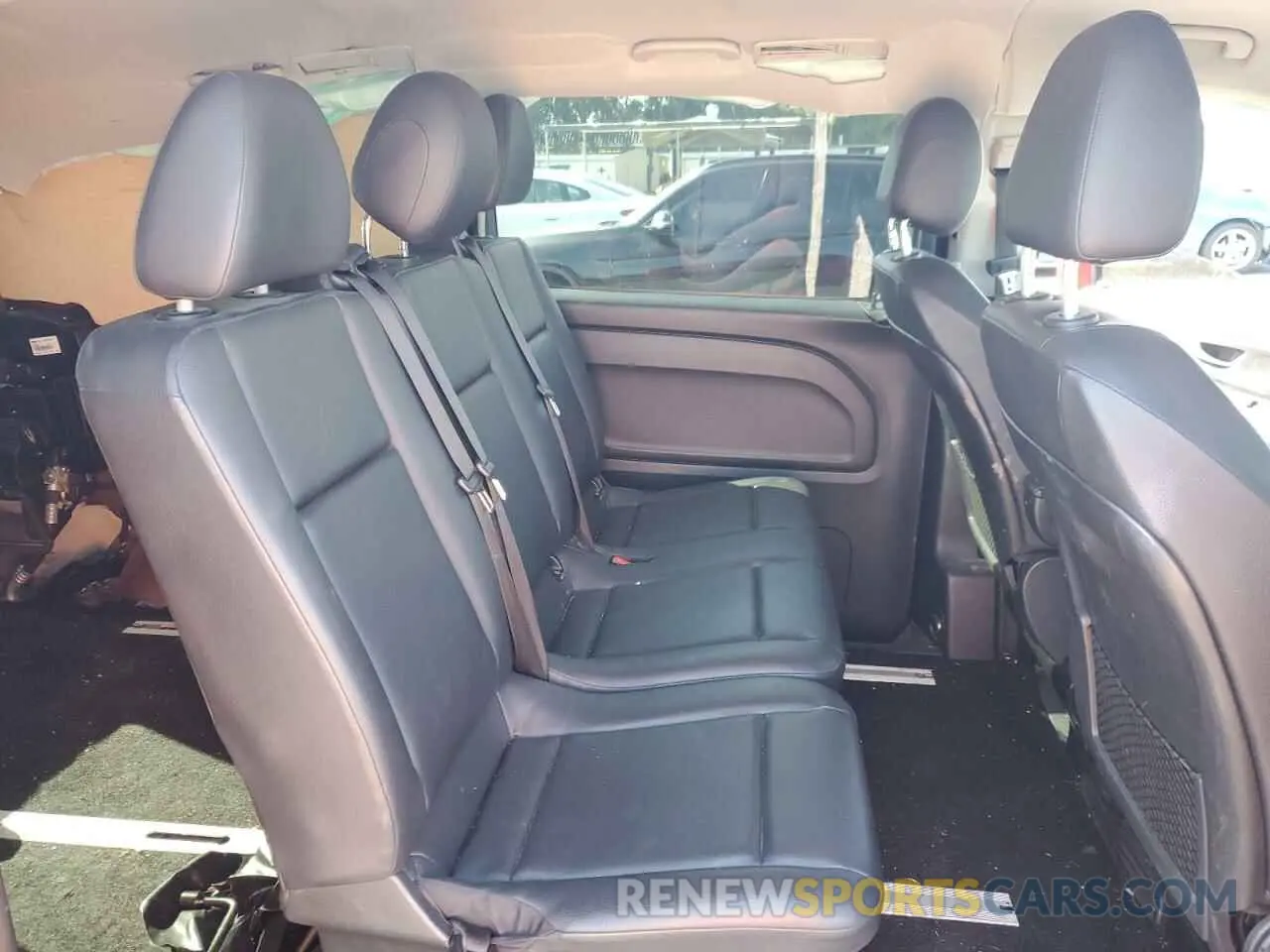 11 fotografías del automóvil dañado WD4PG2EE2K3506382 MERCEDES-BENZ METRIS 2019