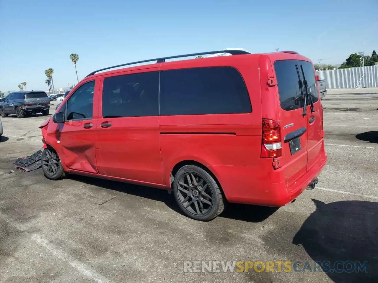 2 fotografías del automóvil dañado WD4PG2EE2K3506382 MERCEDES-BENZ METRIS 2019