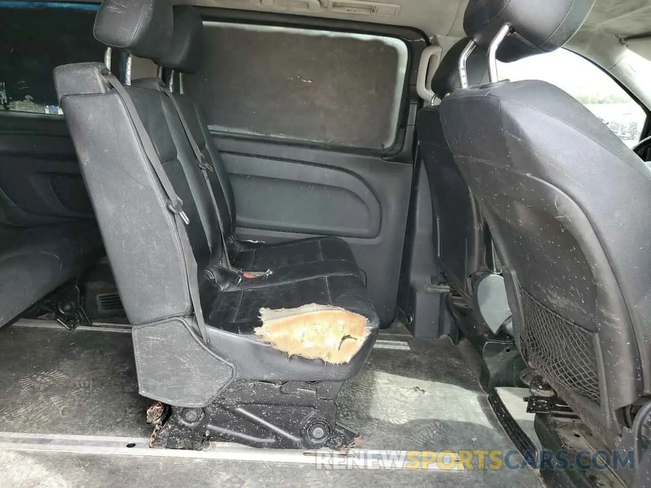 11 fotografías del automóvil dañado WD4PG2EE2K3517396 MERCEDES-BENZ METRIS 2019