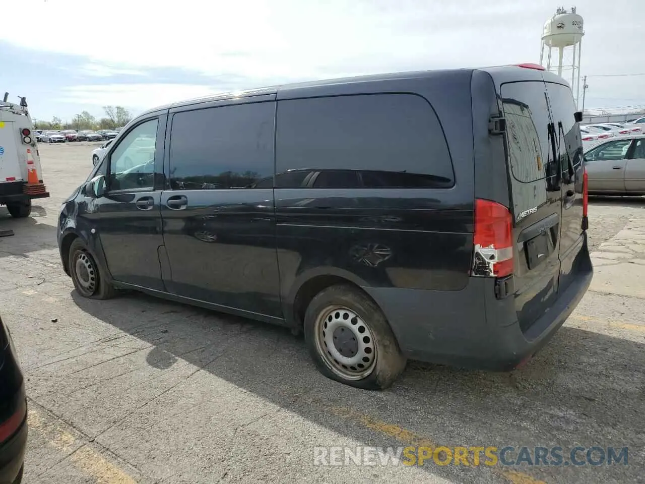 2 fotografías del automóvil dañado WD4PG2EE2K3517396 MERCEDES-BENZ METRIS 2019