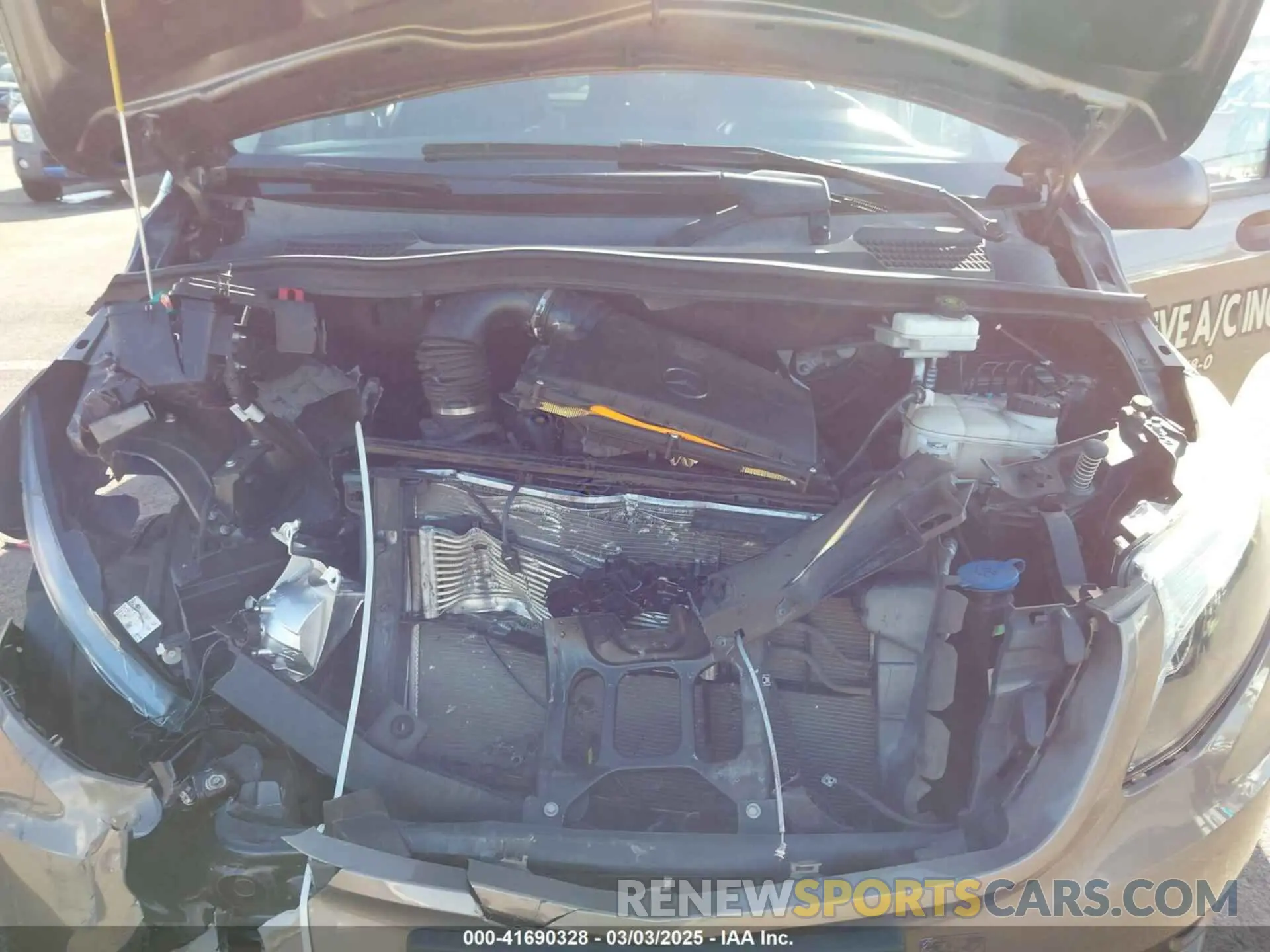 10 fotografías del automóvil dañado WD4PG2EE3K3523210 MERCEDES-BENZ METRIS 2019
