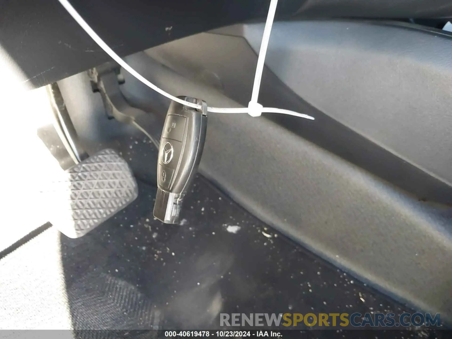 11 fotografías del automóvil dañado WD4PG2EE6K3505493 MERCEDES-BENZ METRIS 2019