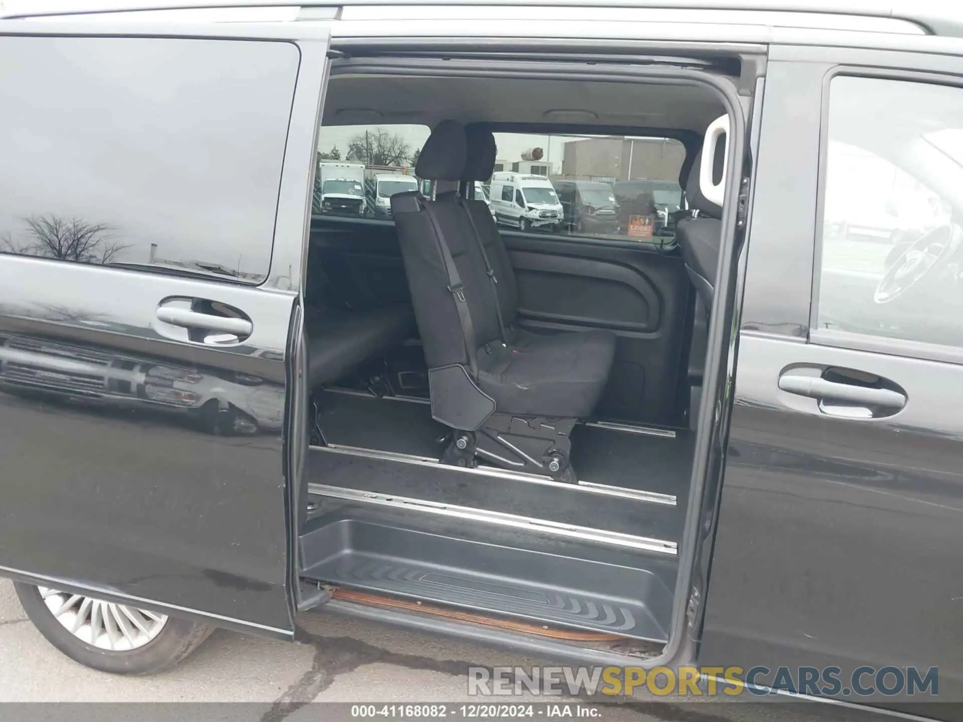 8 fotografías del automóvil dañado WD4PG2EE6K3579304 MERCEDES-BENZ METRIS 2019