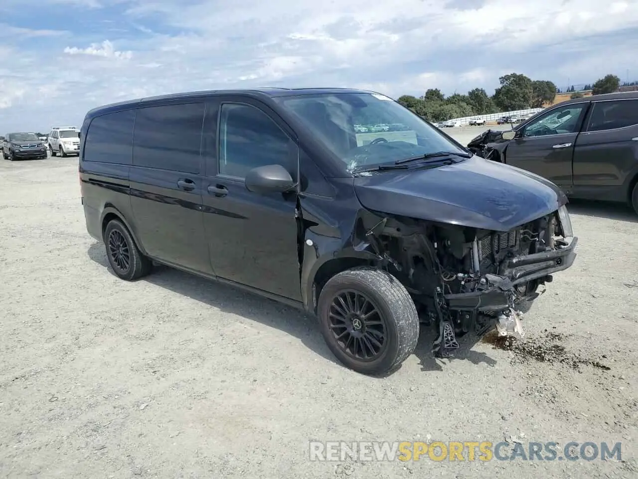 4 fotografías del automóvil dañado WD4PG2EE8K3518455 MERCEDES-BENZ METRIS 2019