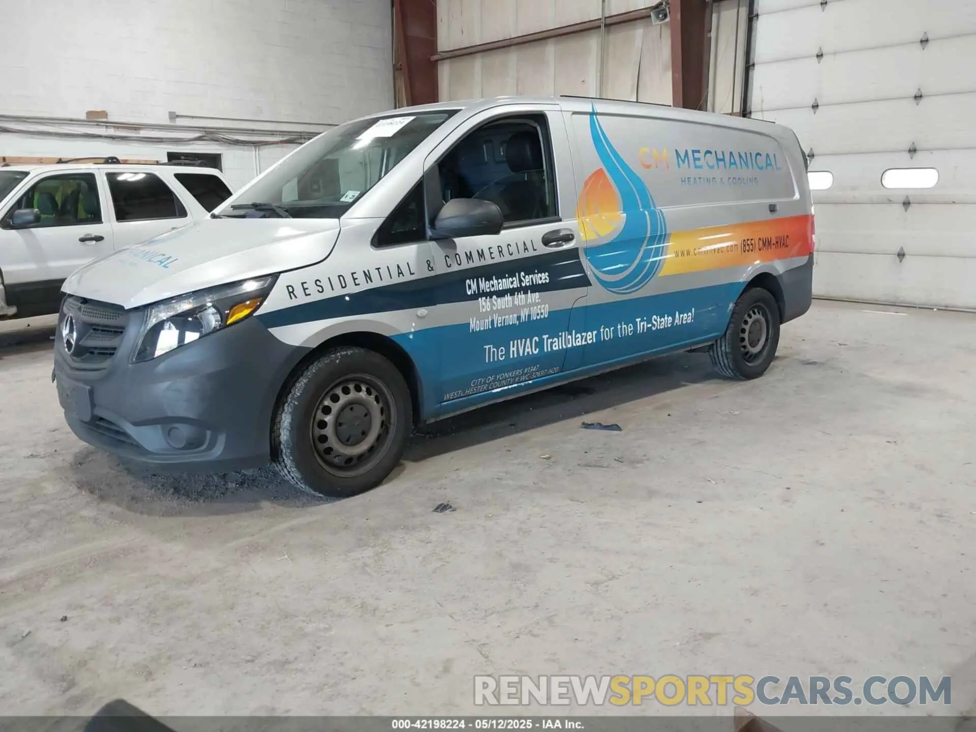 2 fotografías del automóvil dañado W1YV0CEY2L3687678 MERCEDES-BENZ METRIS 2020