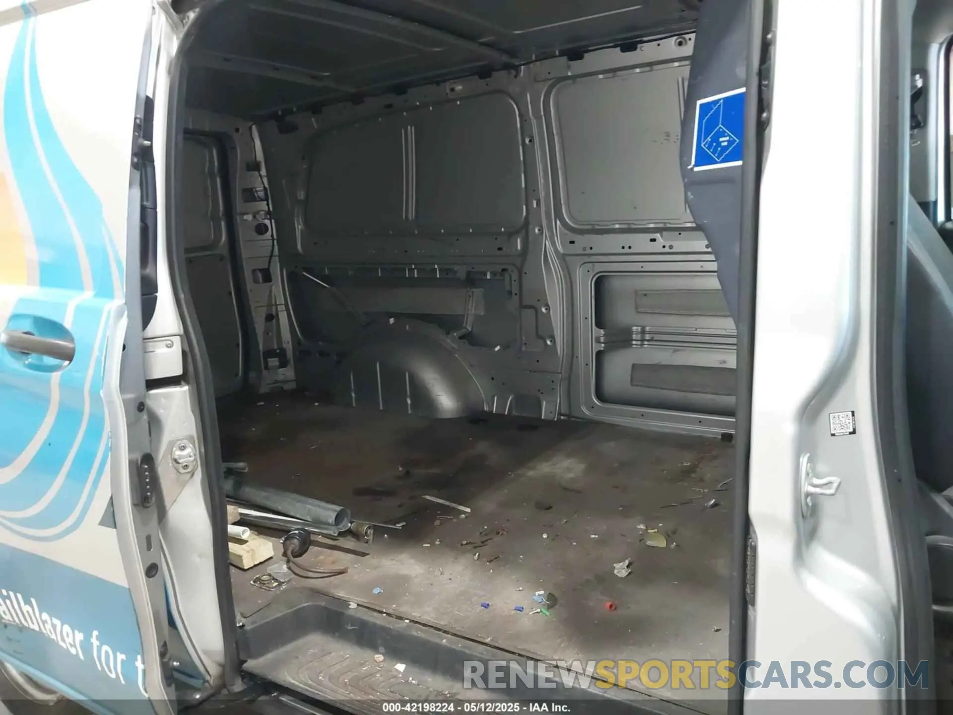 8 fotografías del automóvil dañado W1YV0CEY2L3687678 MERCEDES-BENZ METRIS 2020