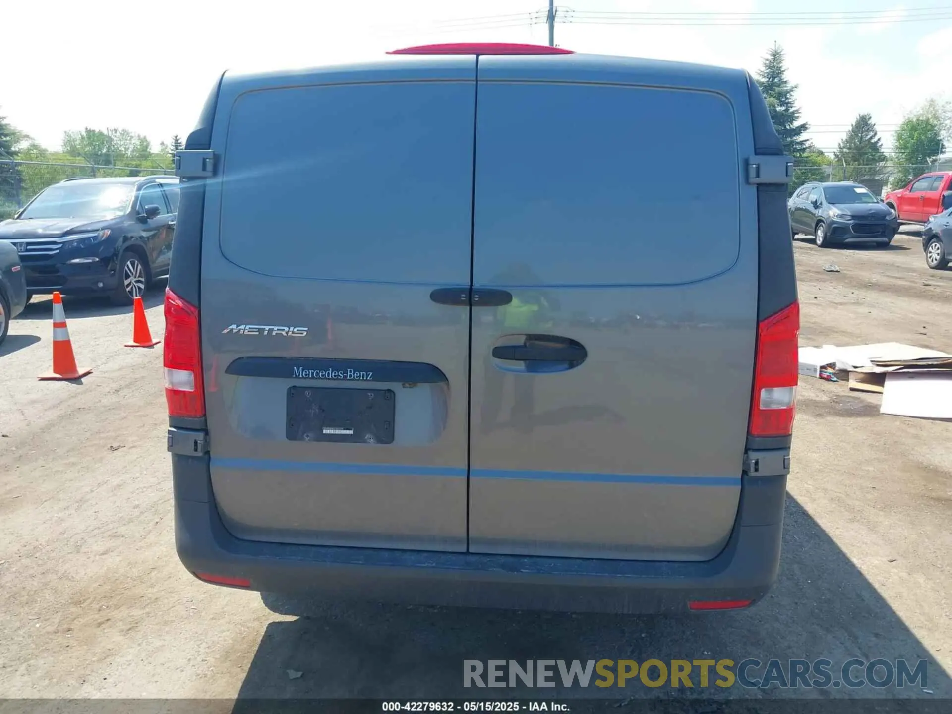 16 fotografías del automóvil dañado WD3PG2EA2L3669570 MERCEDES-BENZ METRIS 2020