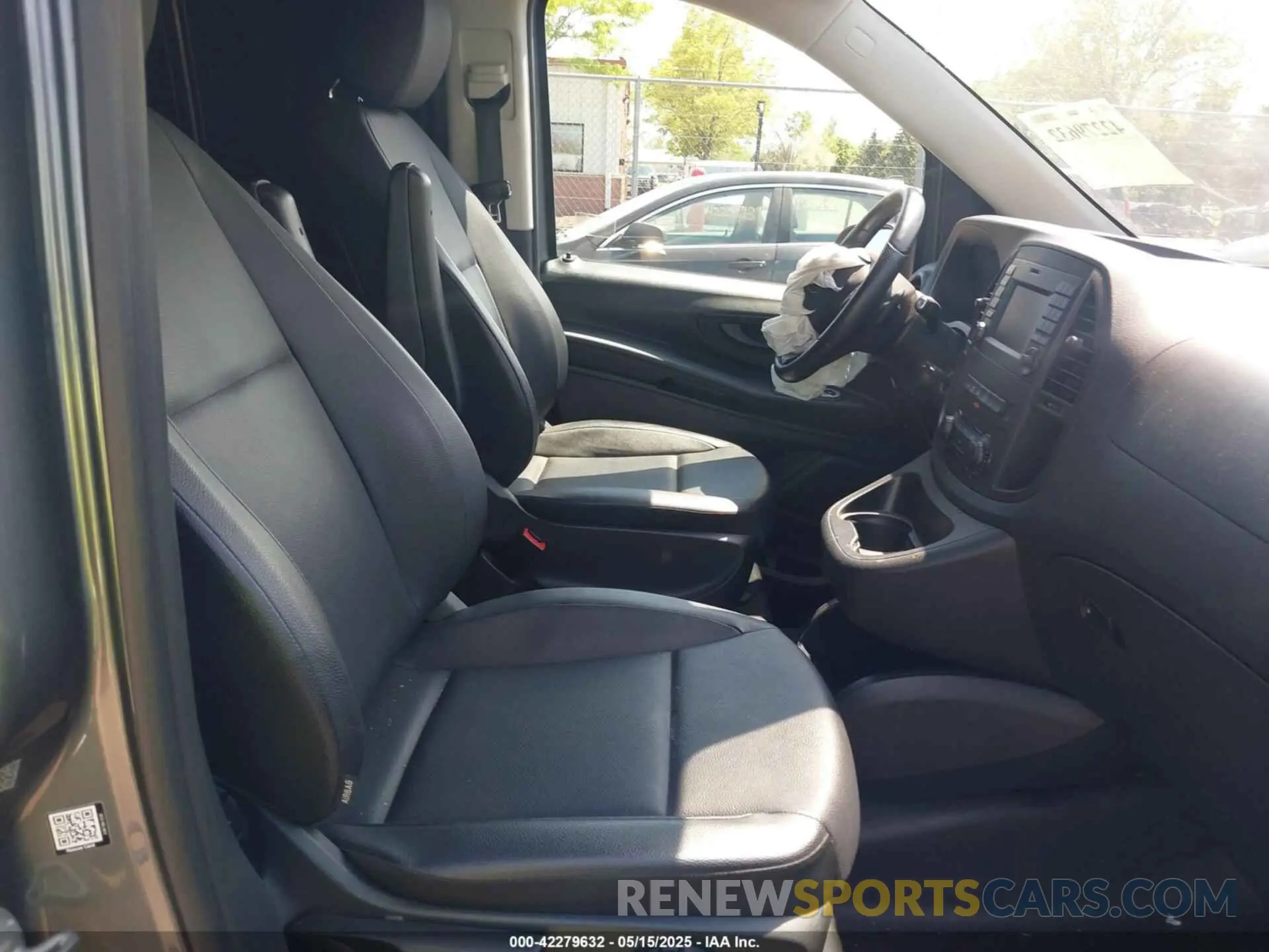 5 fotografías del automóvil dañado WD3PG2EA2L3669570 MERCEDES-BENZ METRIS 2020