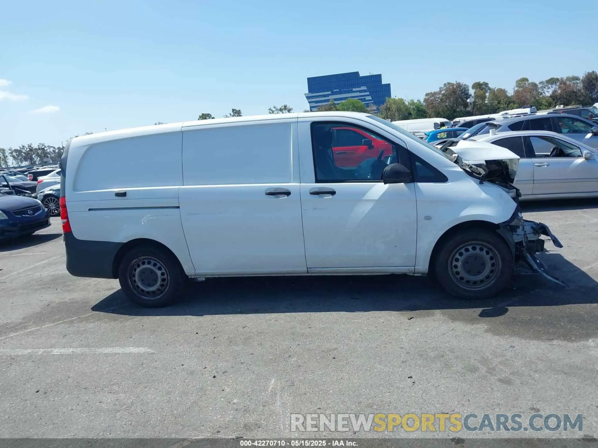 13 fotografías del automóvil dañado WD3PG2EA3L3651675 MERCEDES-BENZ METRIS 2020