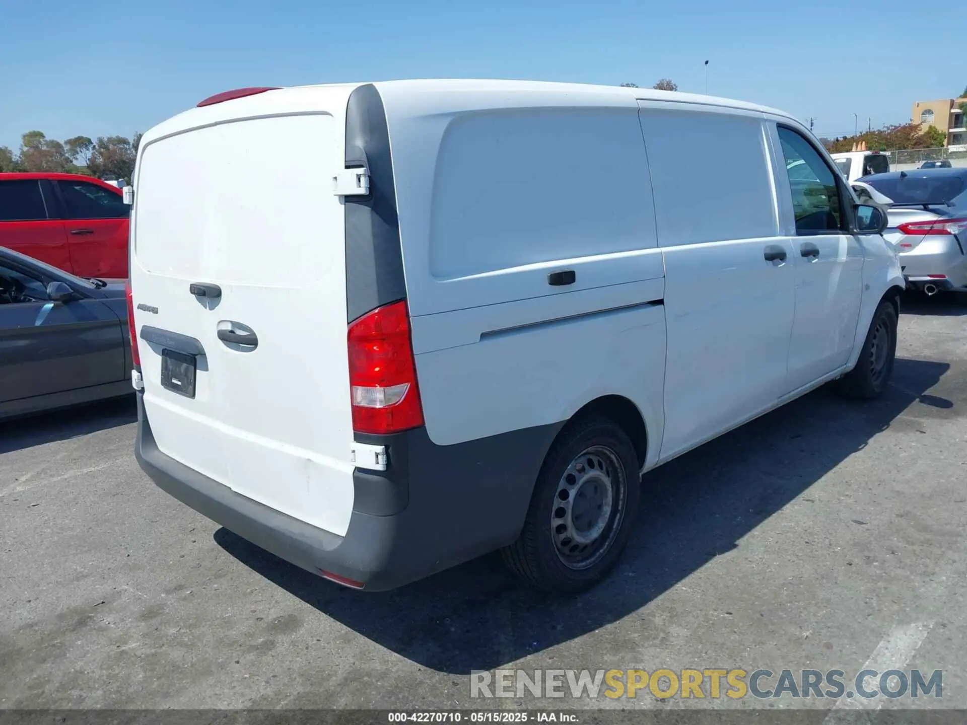 4 fotografías del automóvil dañado WD3PG2EA3L3651675 MERCEDES-BENZ METRIS 2020